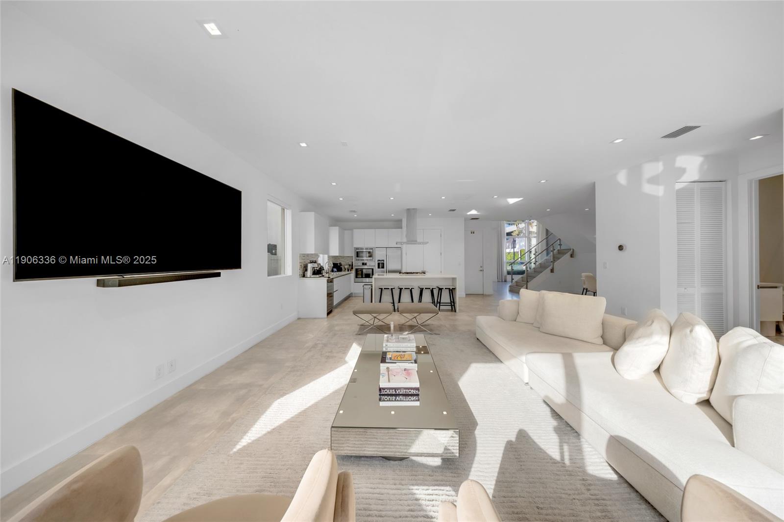 7541 NW 97th Ct Doral, FL 33178