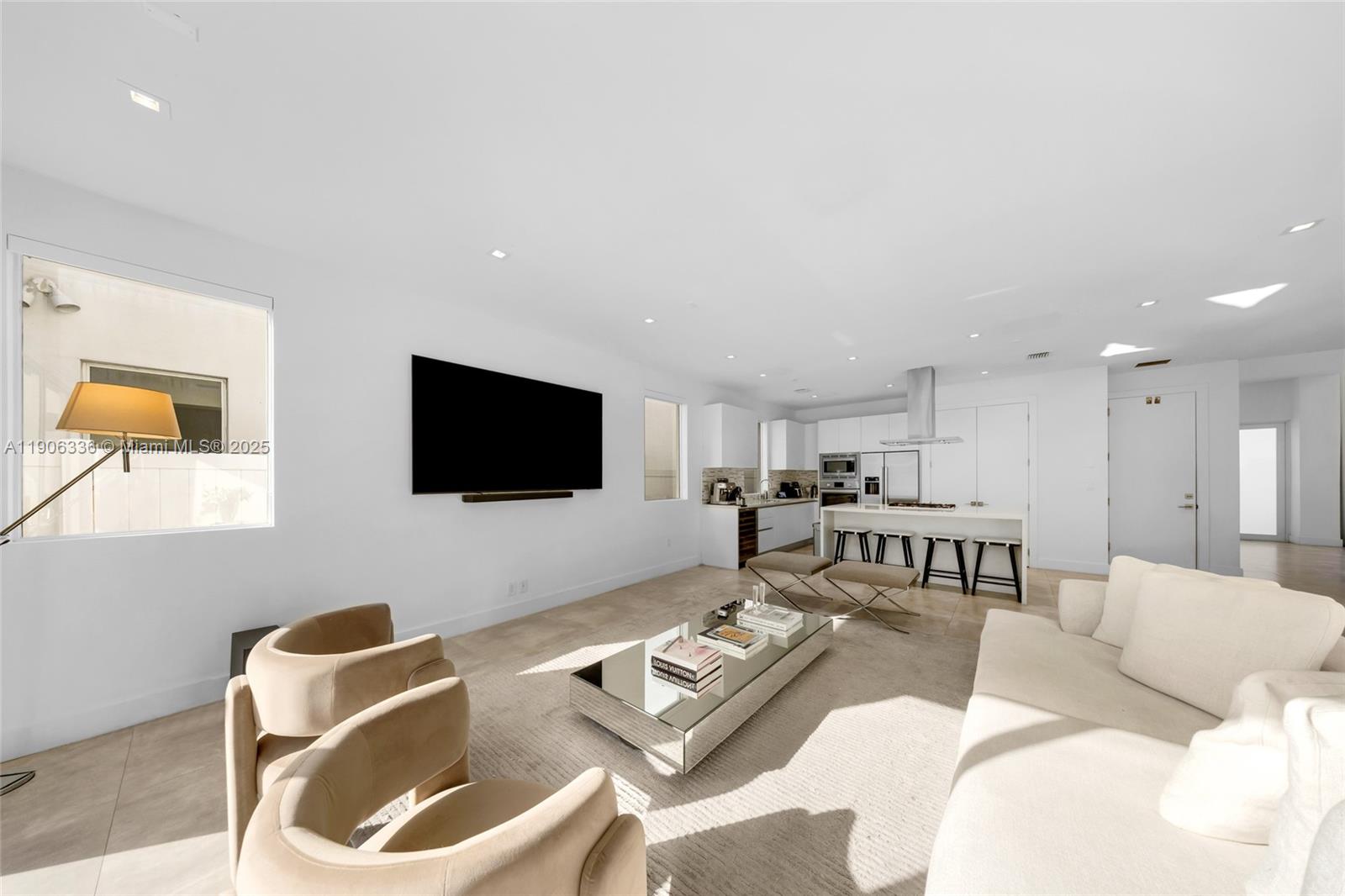 7541 NW 97th Ct Doral, FL 33178