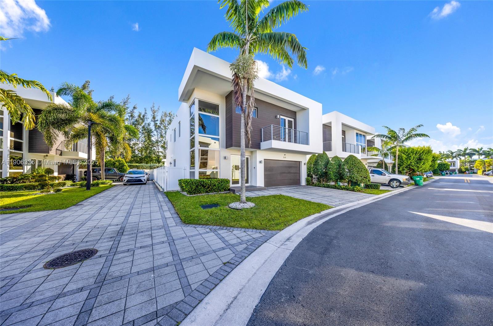 7541 NW 97th Ct Doral, FL 33178