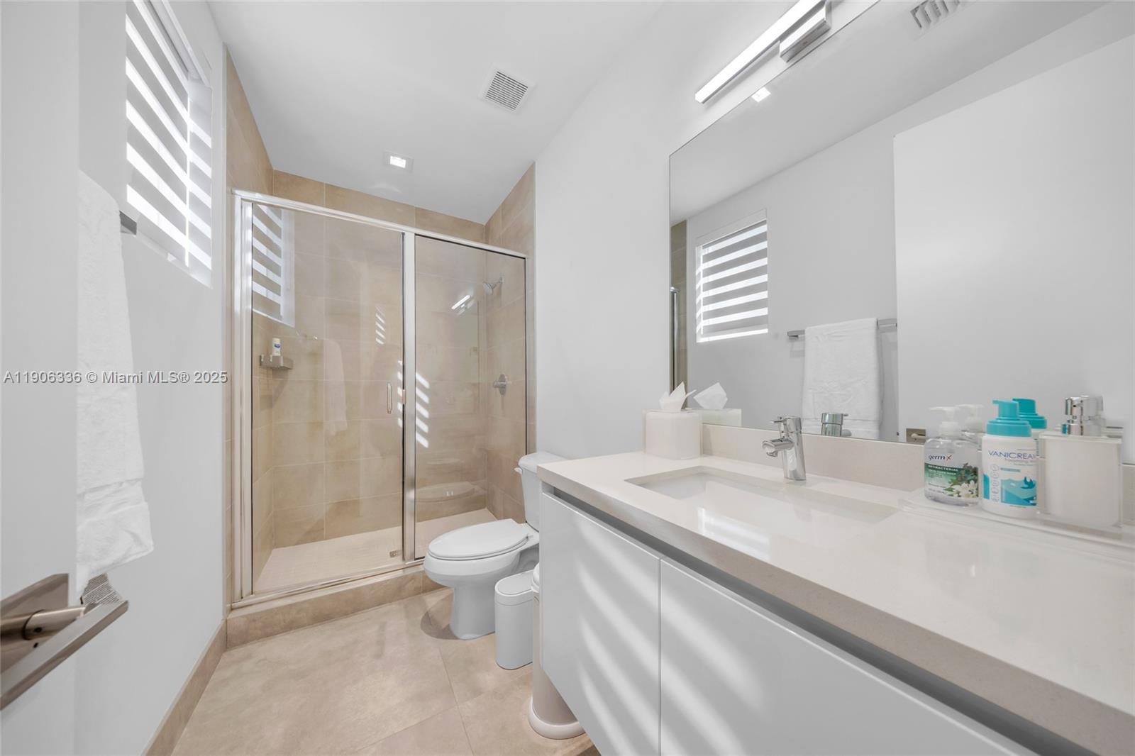 7541 NW 97th Ct Doral, FL 33178