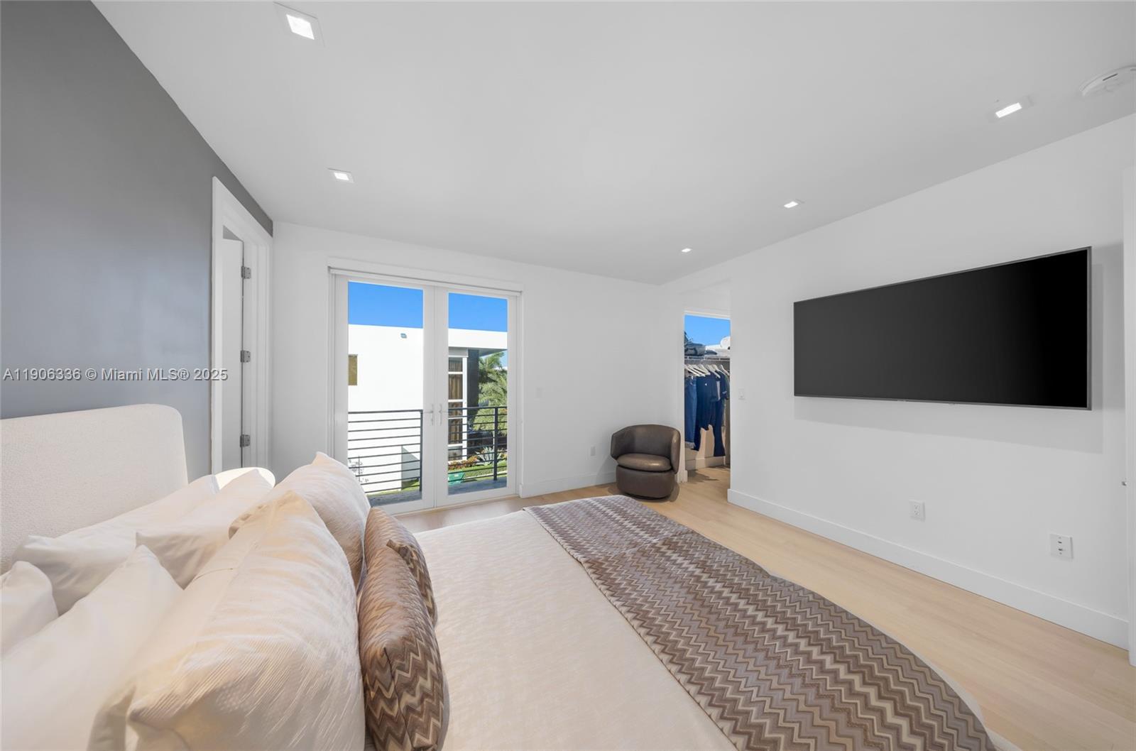 7541 NW 97th Ct Doral, FL 33178