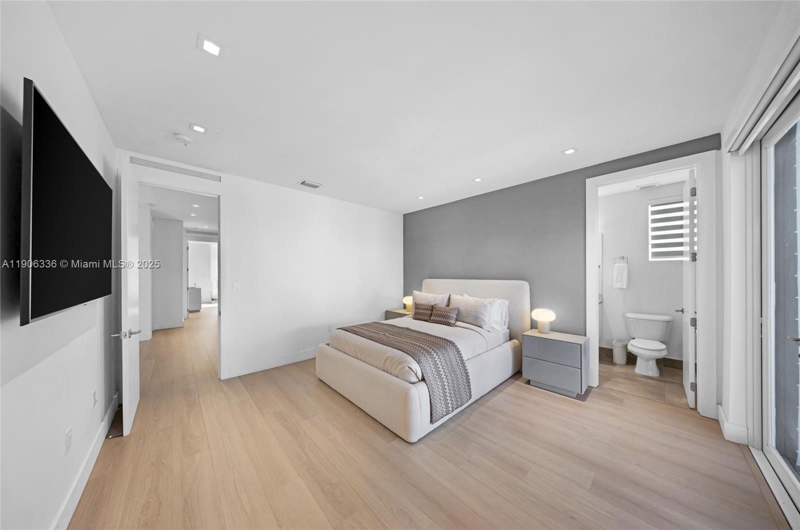 7541 NW 97th Ct Doral, FL 33178