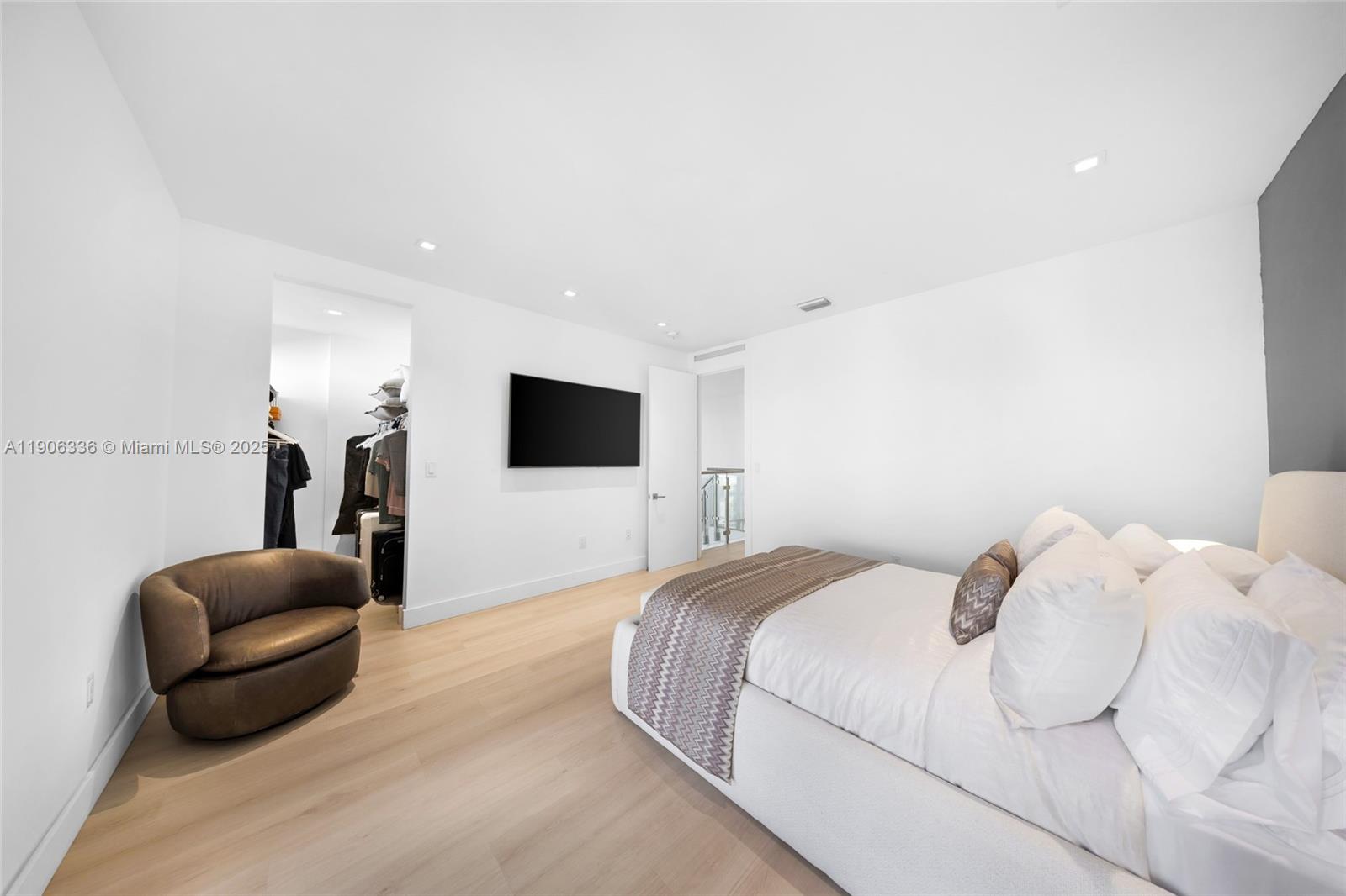 7541 NW 97th Ct Doral, FL 33178