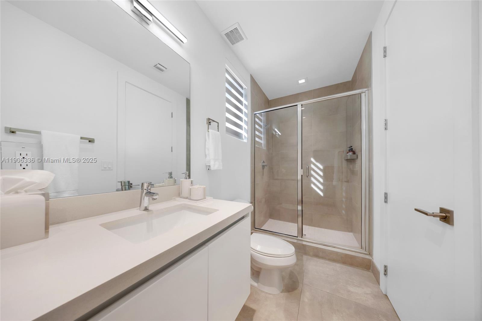 7541 NW 97th Ct Doral, FL 33178