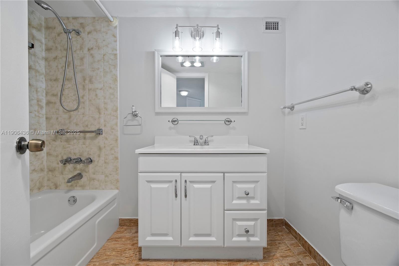 2750 NE 183rd St #2601 Aventura, FL 33160