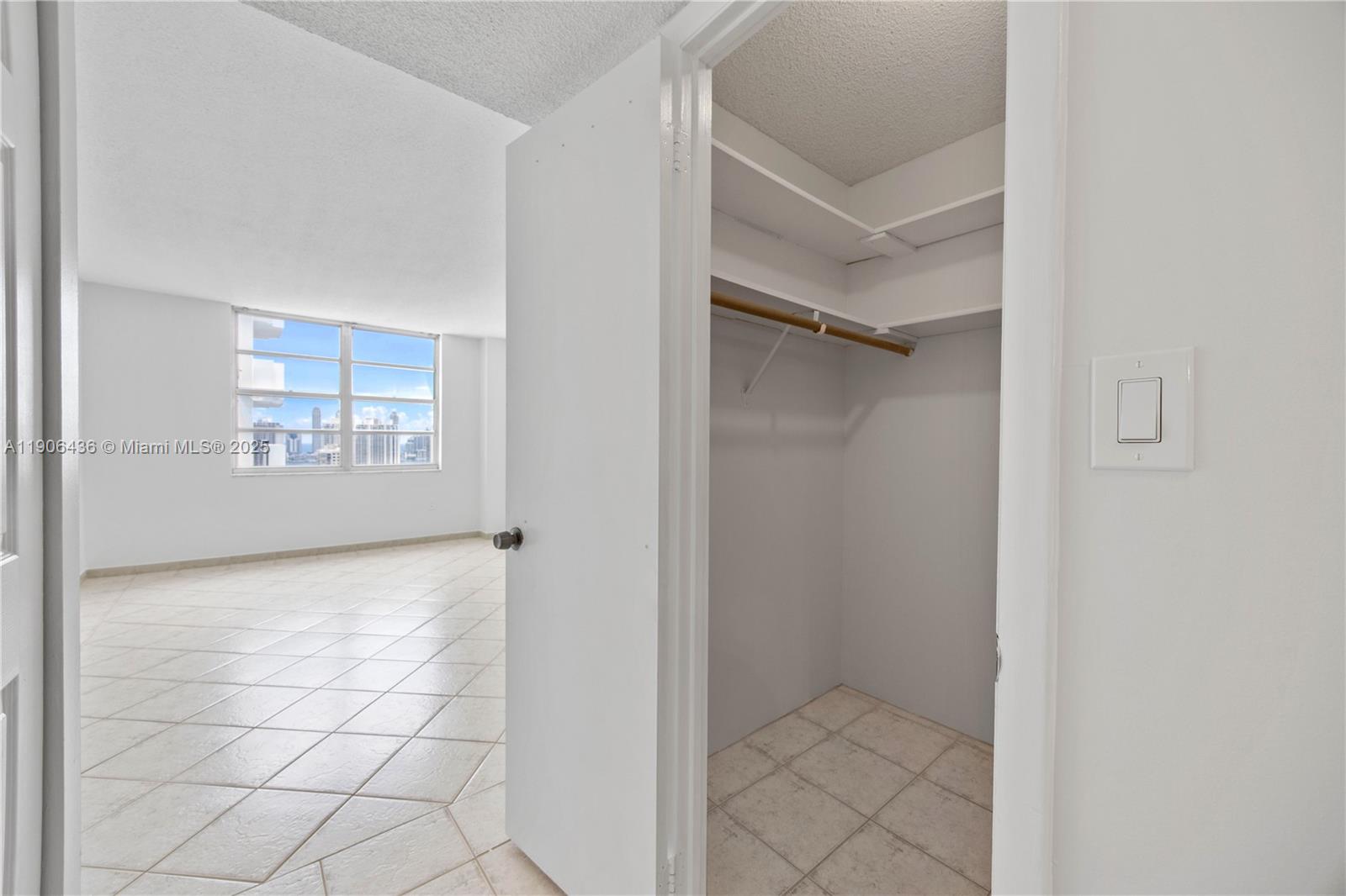 2750 NE 183rd St #2601 Aventura, FL 33160