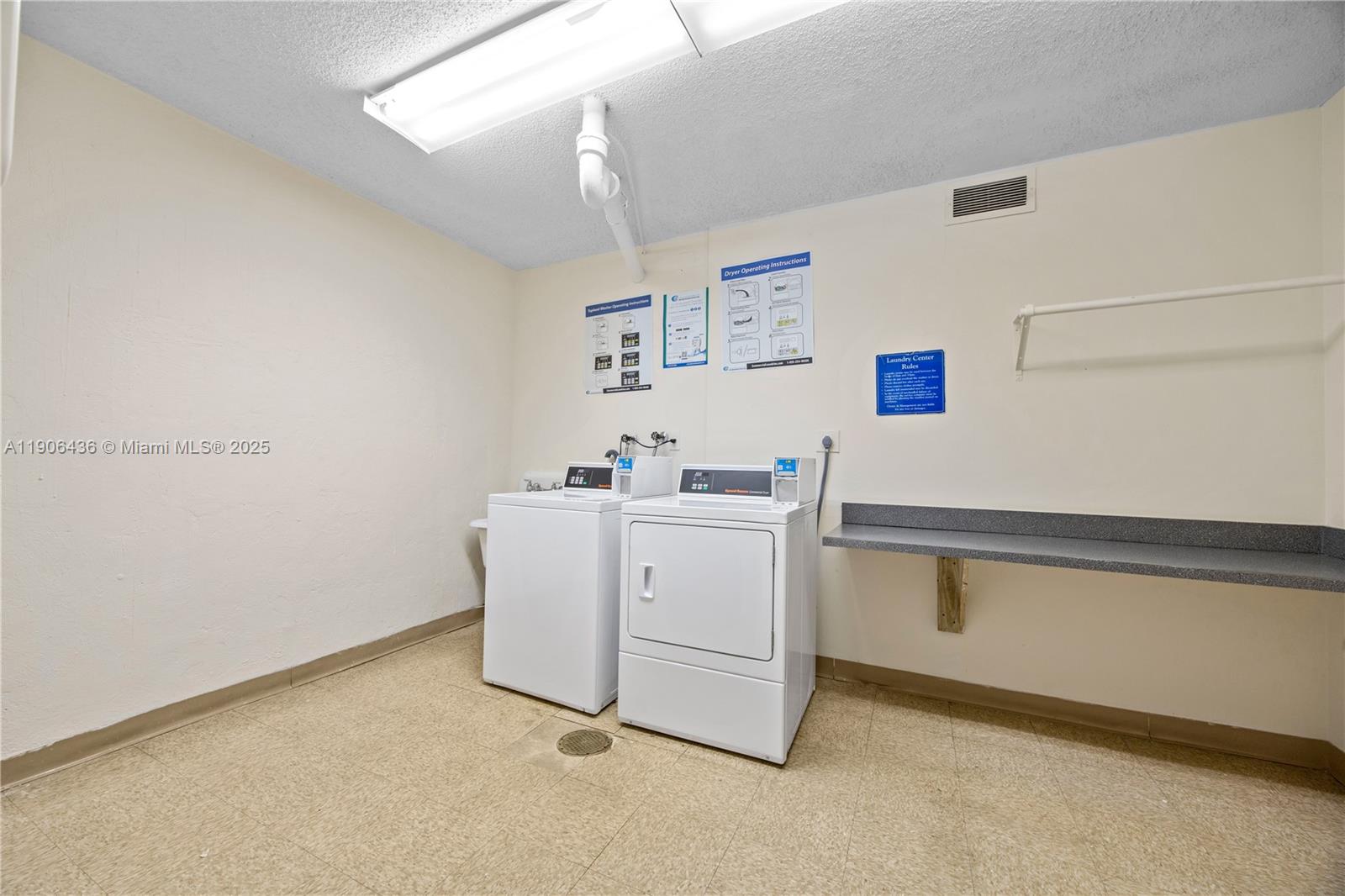 2750 NE 183rd St #2601 Aventura, FL 33160