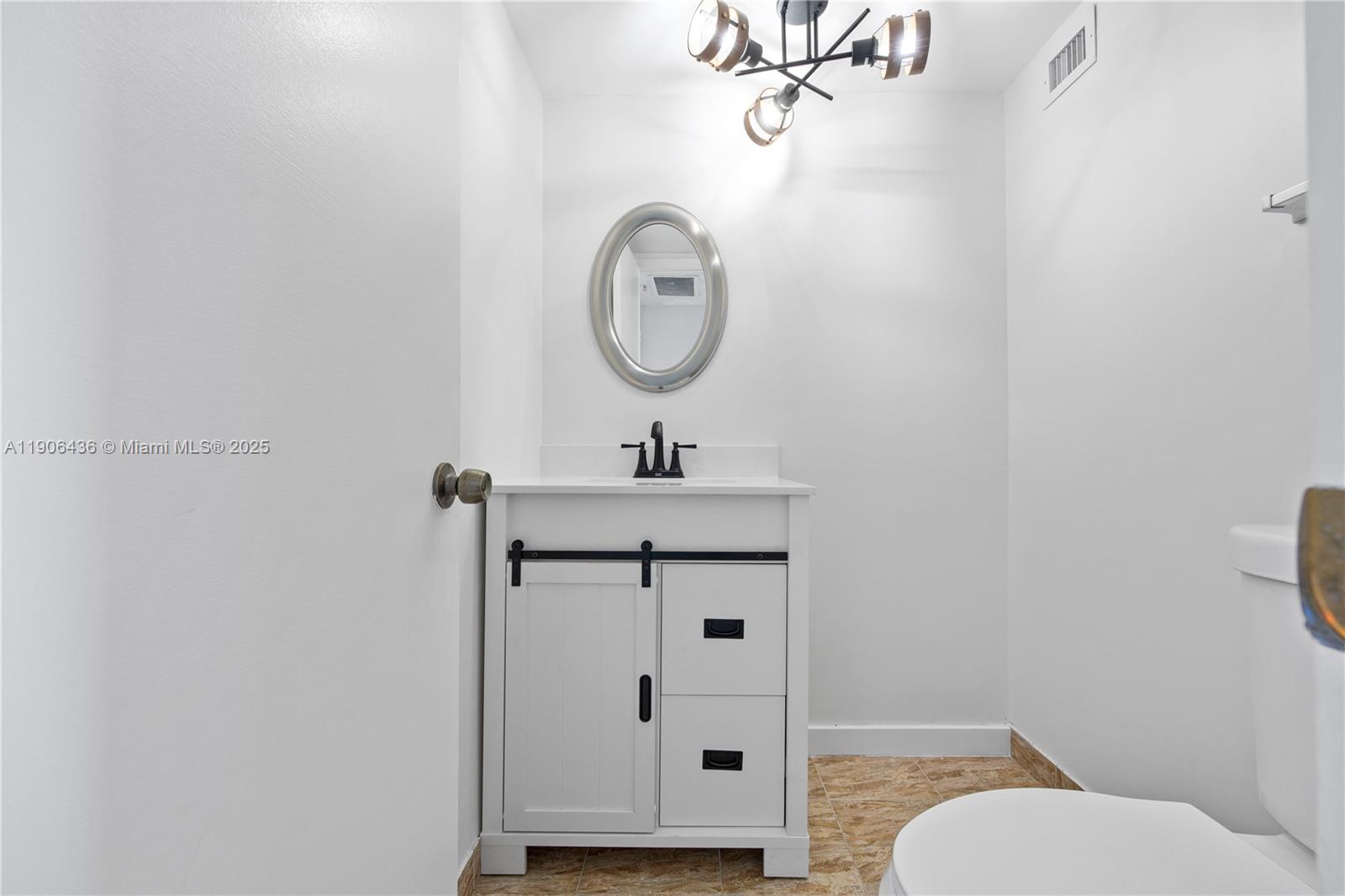 2750 NE 183rd St #2601 Aventura, FL 33160