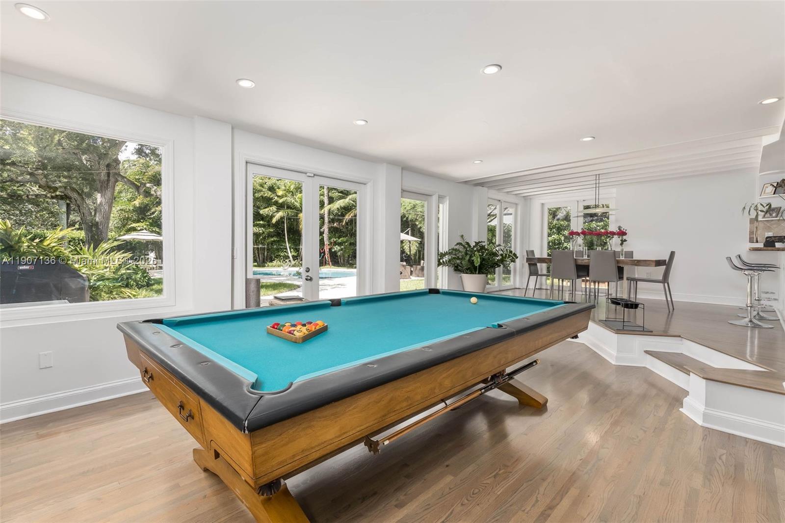 9240 SW 69th Ct Pinecrest, FL 33156