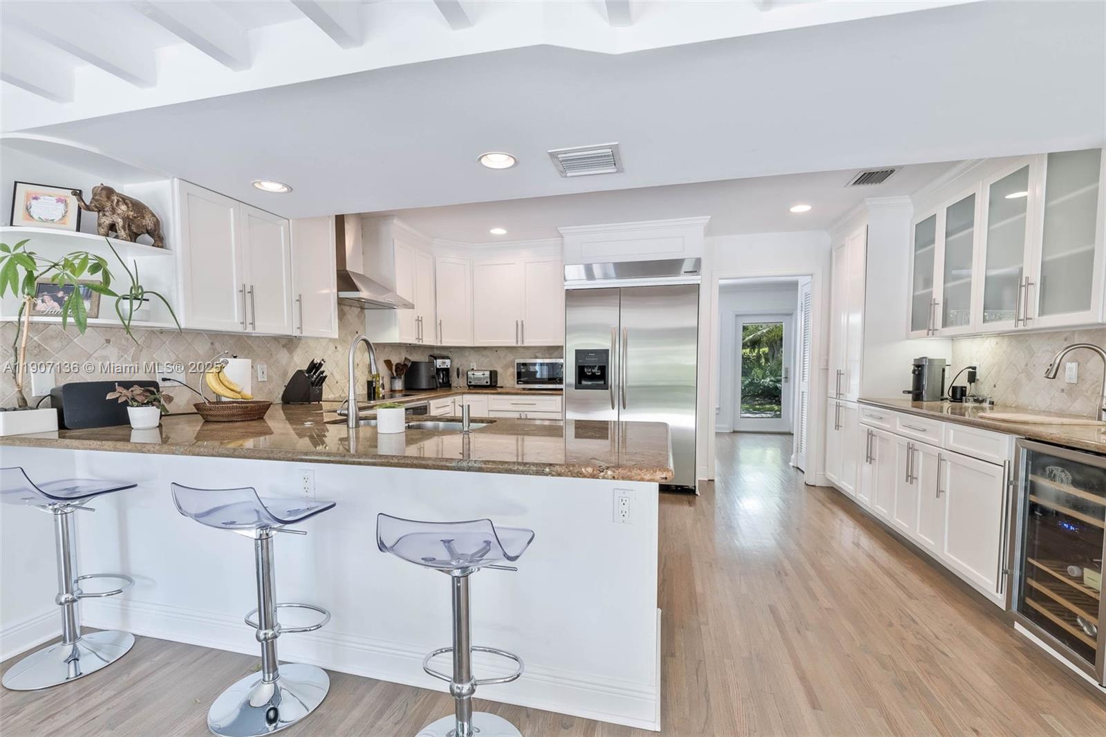 9240 SW 69th Ct Pinecrest, FL 33156