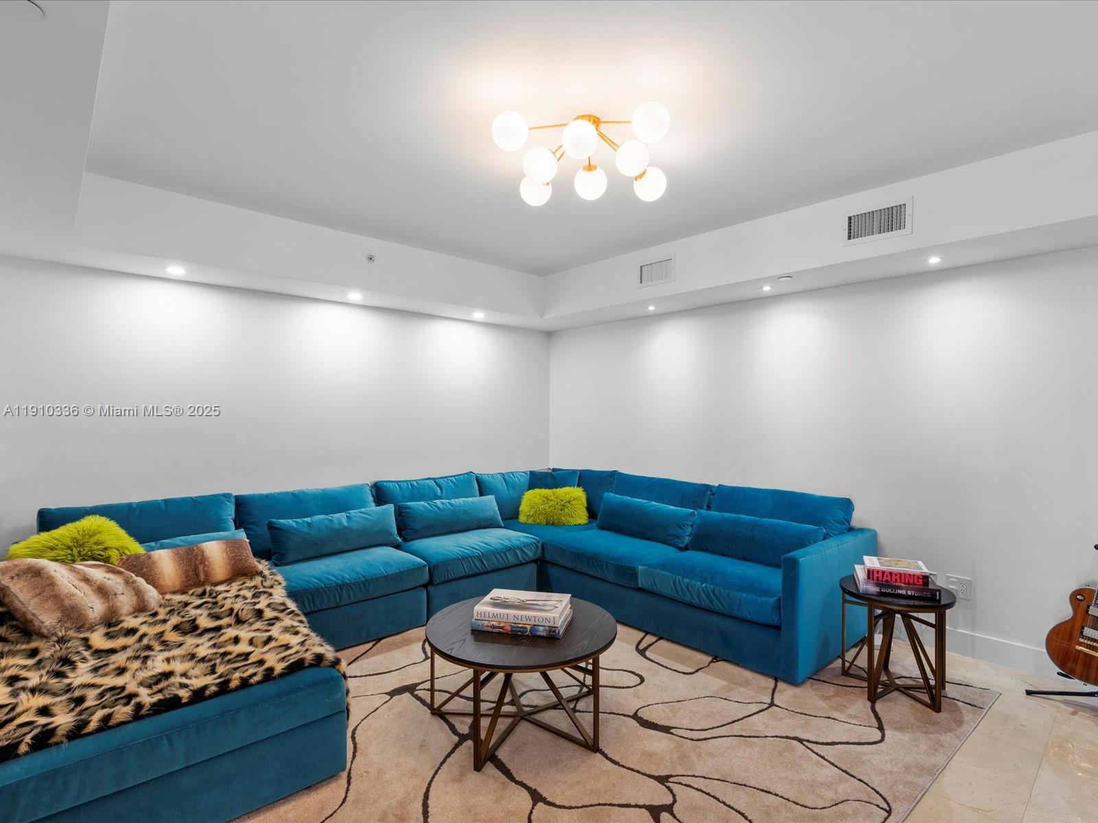 3301 NE 183rd St #2706 Aventura, FL 33160