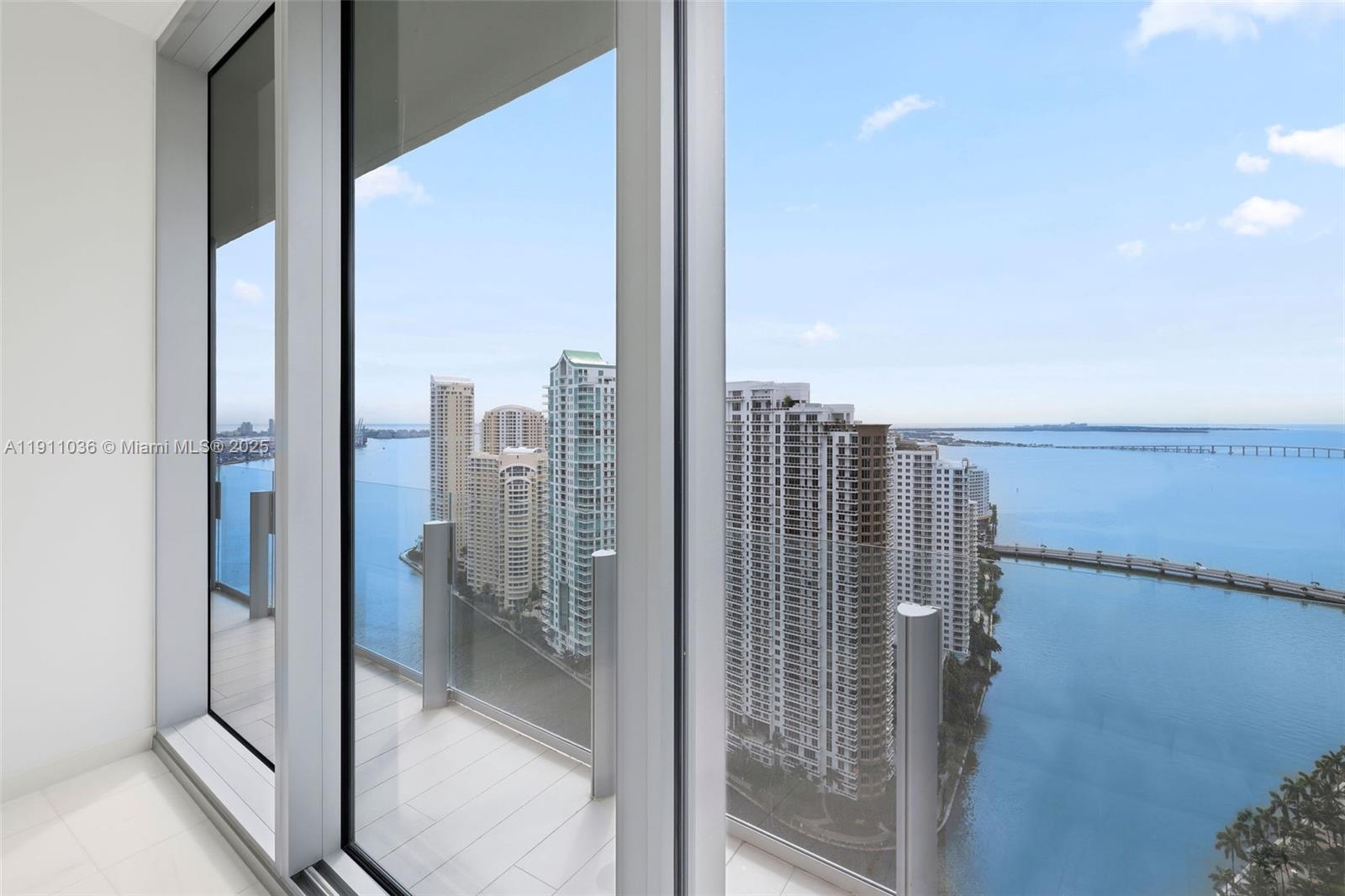 300 Biscayne Blvd Way #3404 Miami, FL 33131