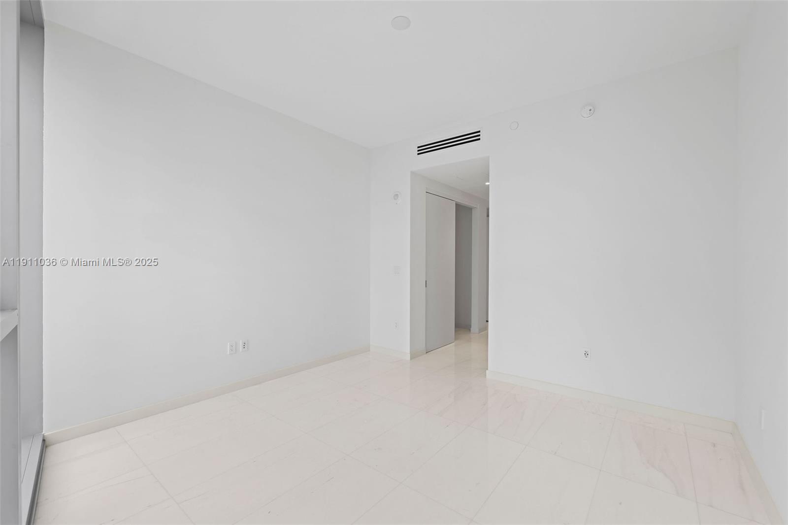 300 Biscayne Blvd Way #3404 Miami, FL 33131