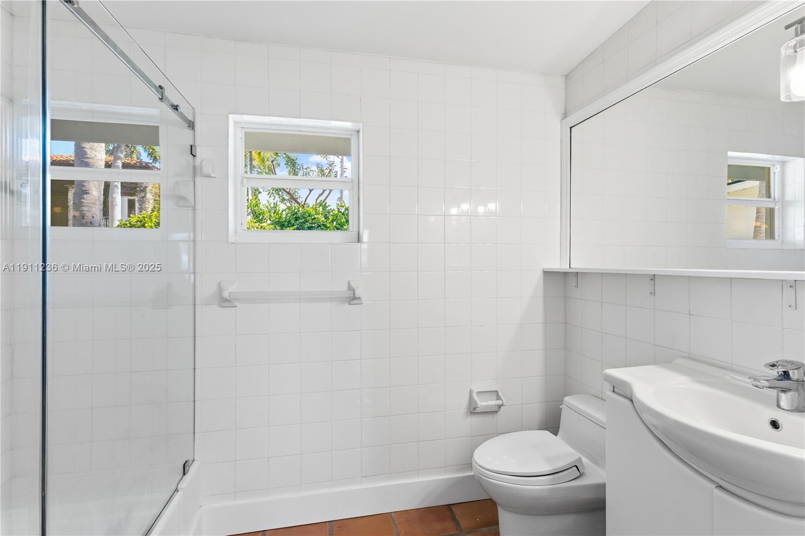 4 Harbor Pt Key Biscayne, FL 33149