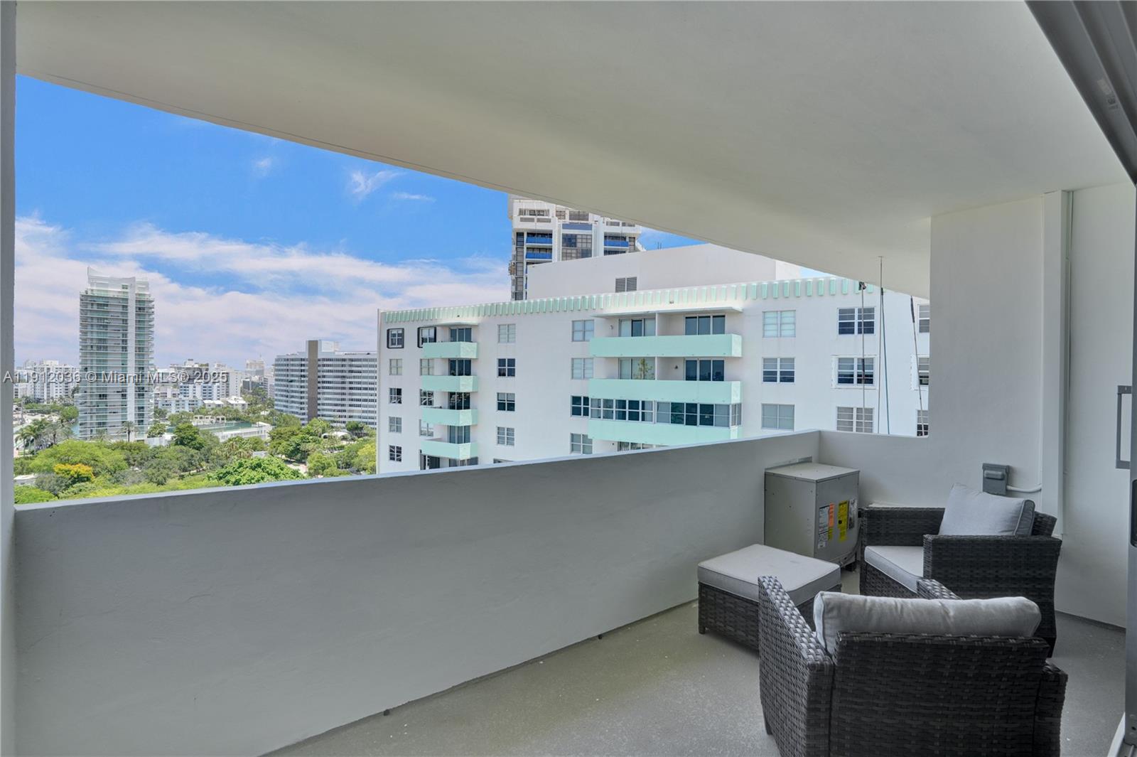 3 Island Ave #PHK Miami Beach, FL 33139