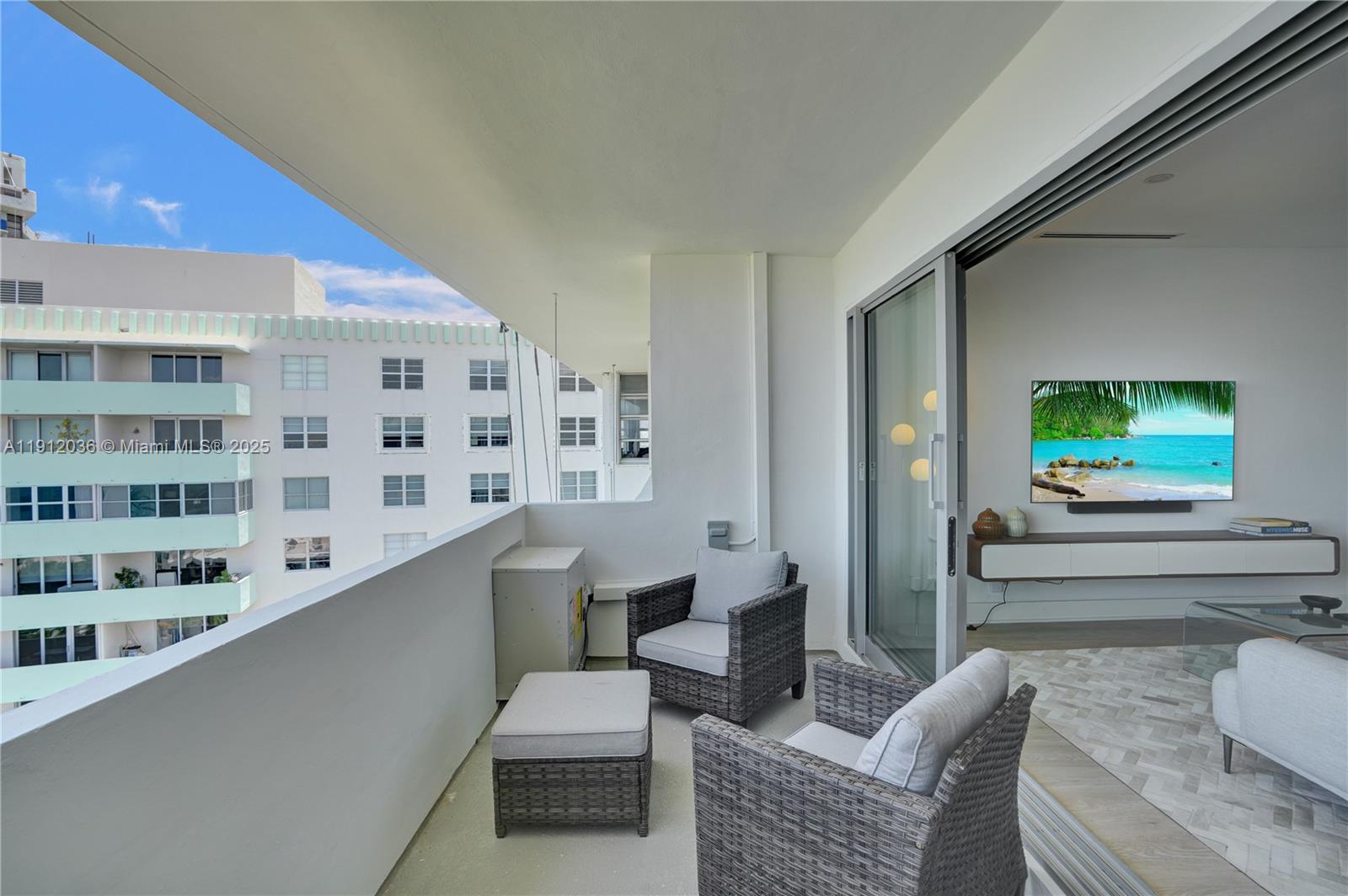 3 Island Ave #PHK Miami Beach, FL 33139