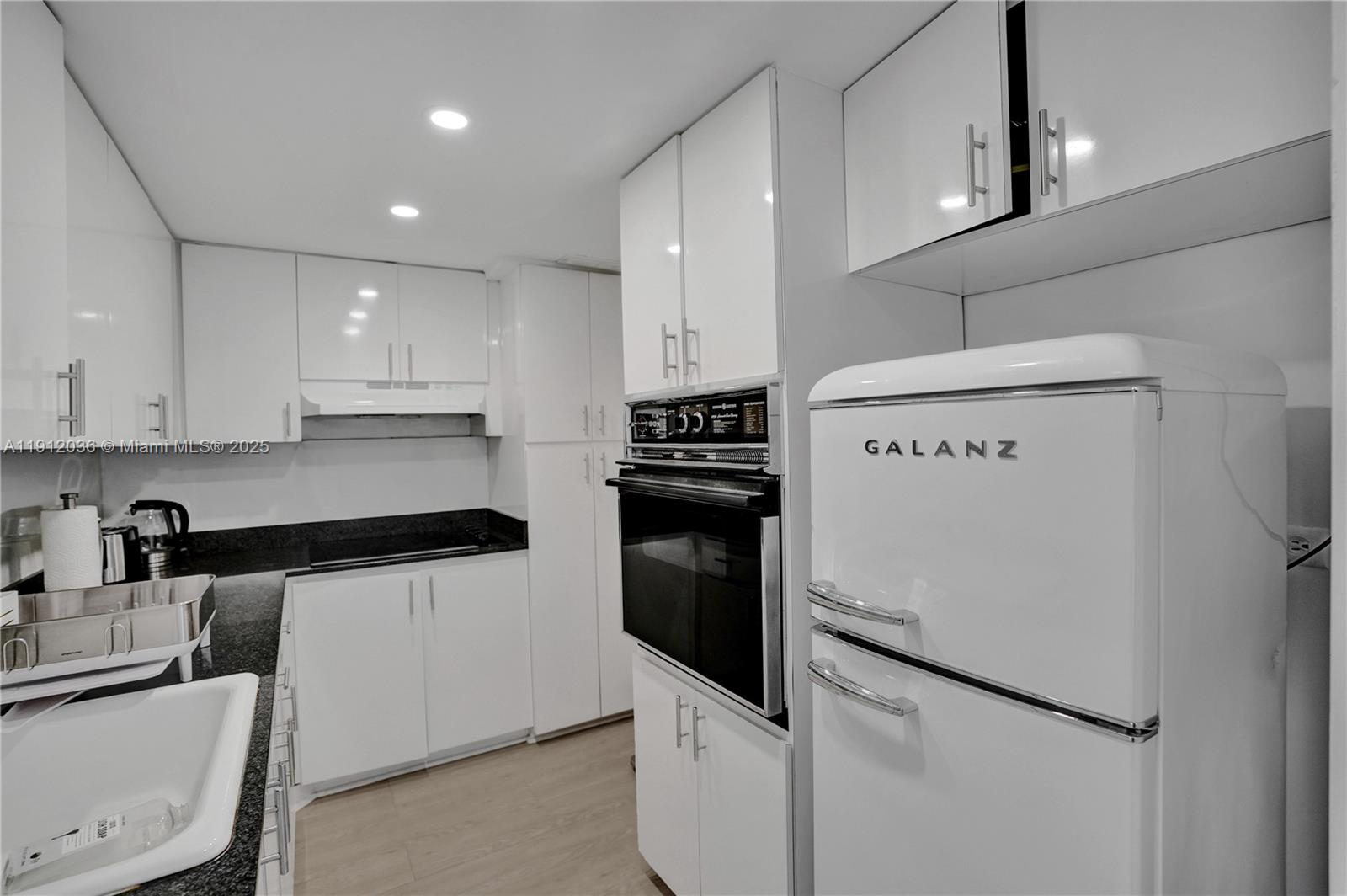 3 Island Ave #PHK Miami Beach, FL 33139