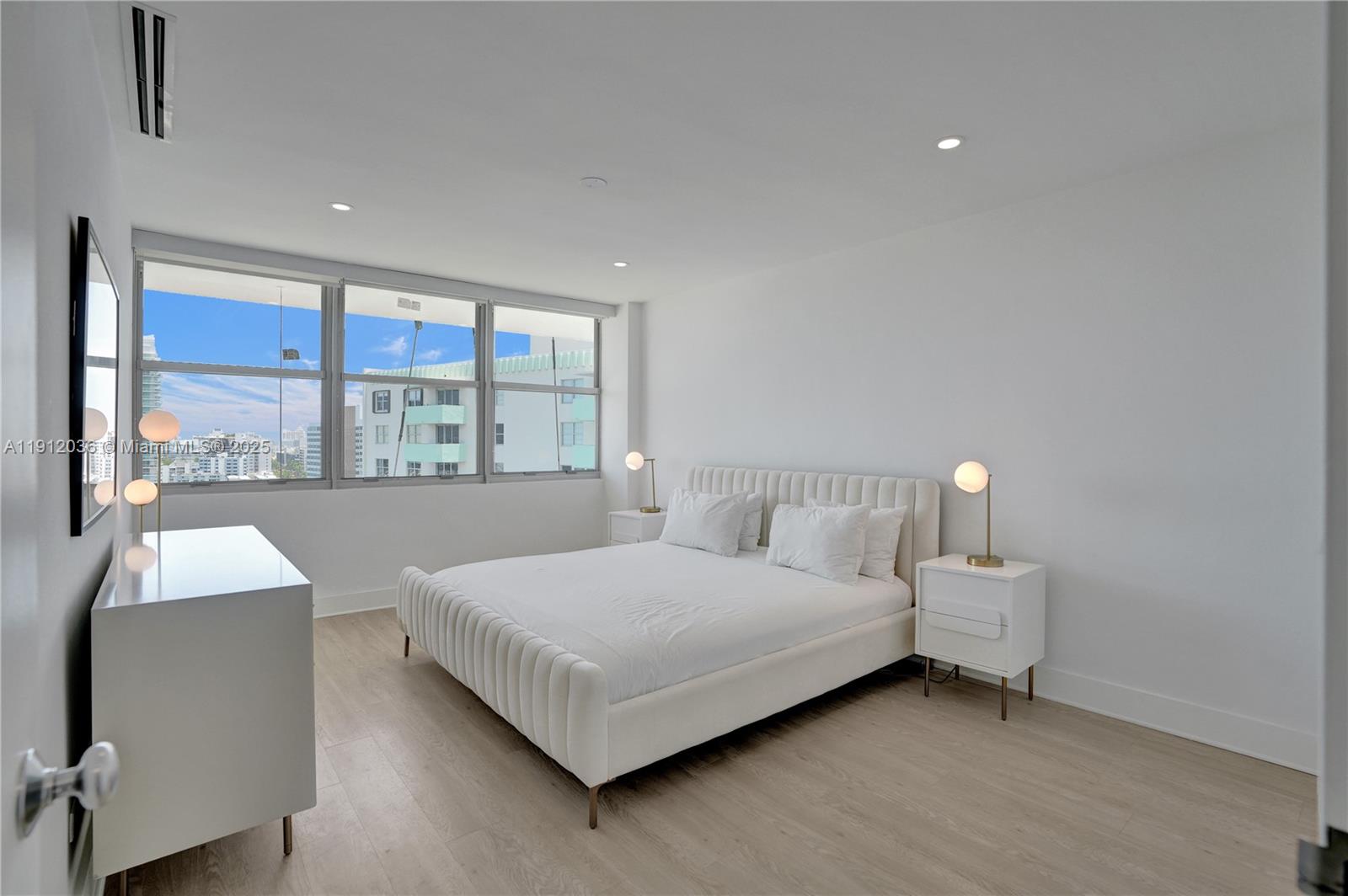 3 Island Ave #PHK Miami Beach, FL 33139