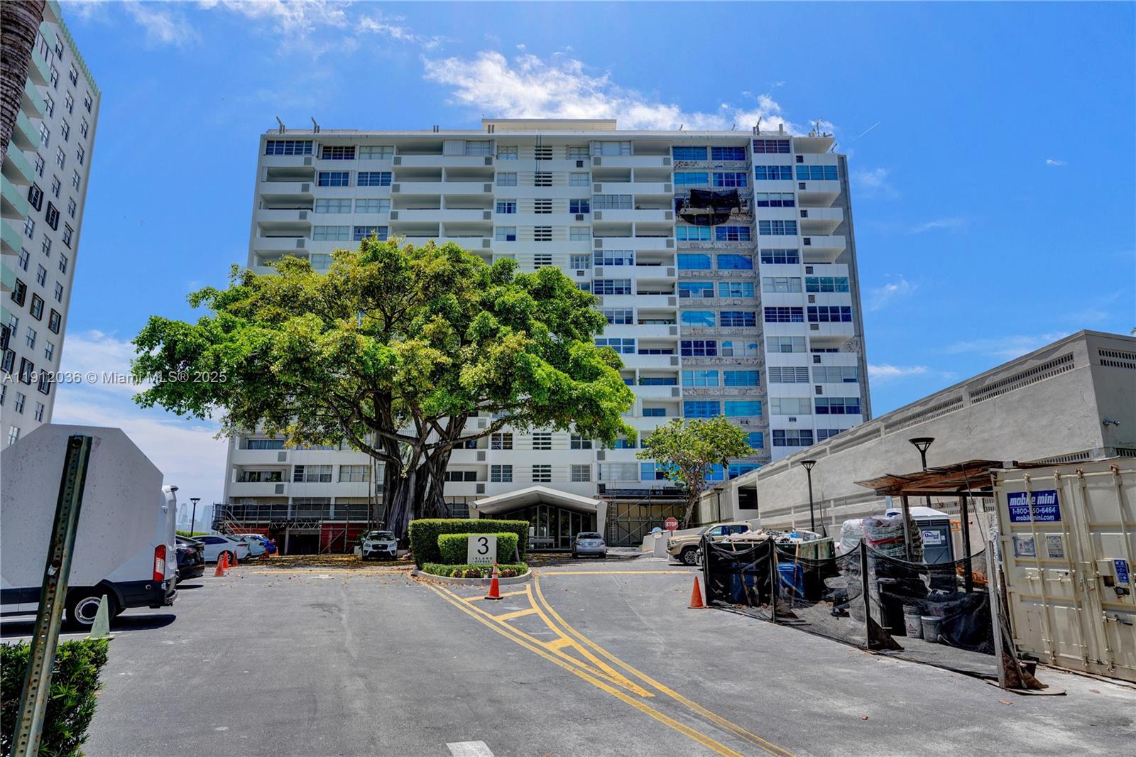 3 Island Ave #PHK Miami Beach, FL 33139