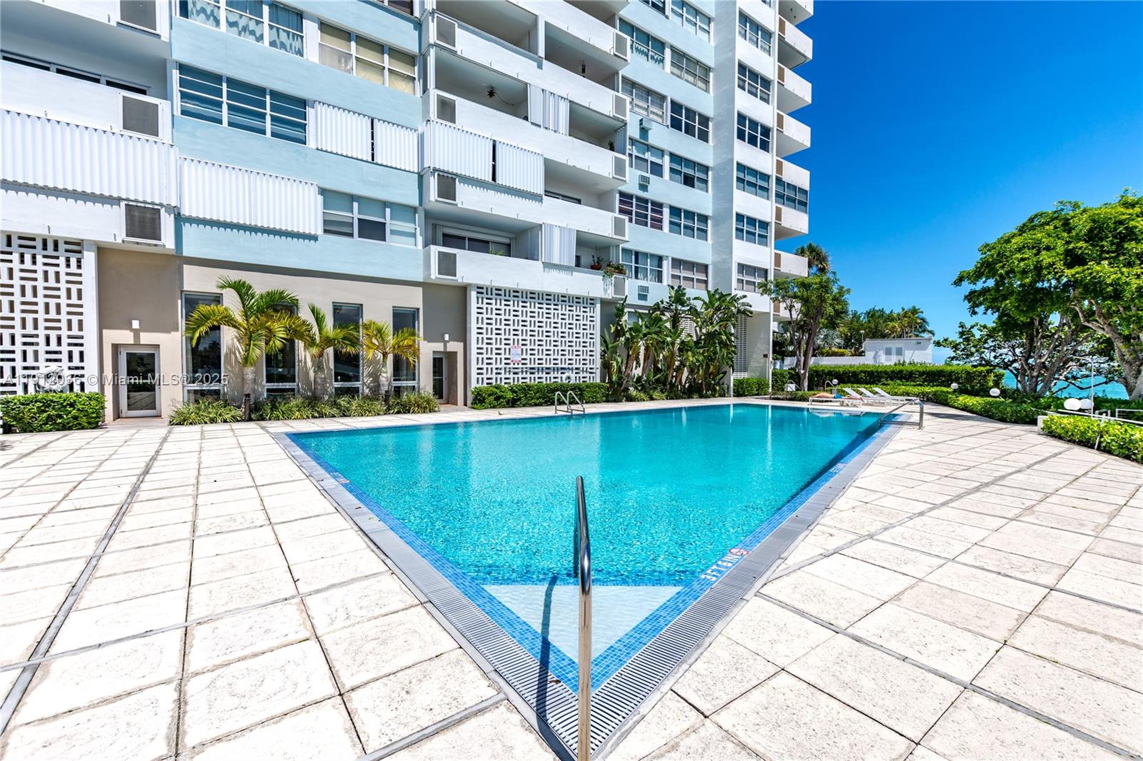 3 Island Ave #PHK Miami Beach, FL 33139