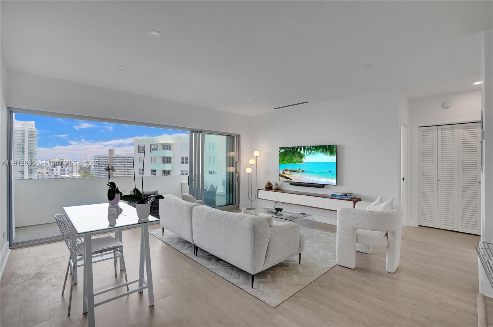 3 Island Ave #PHK Miami Beach, FL 33139