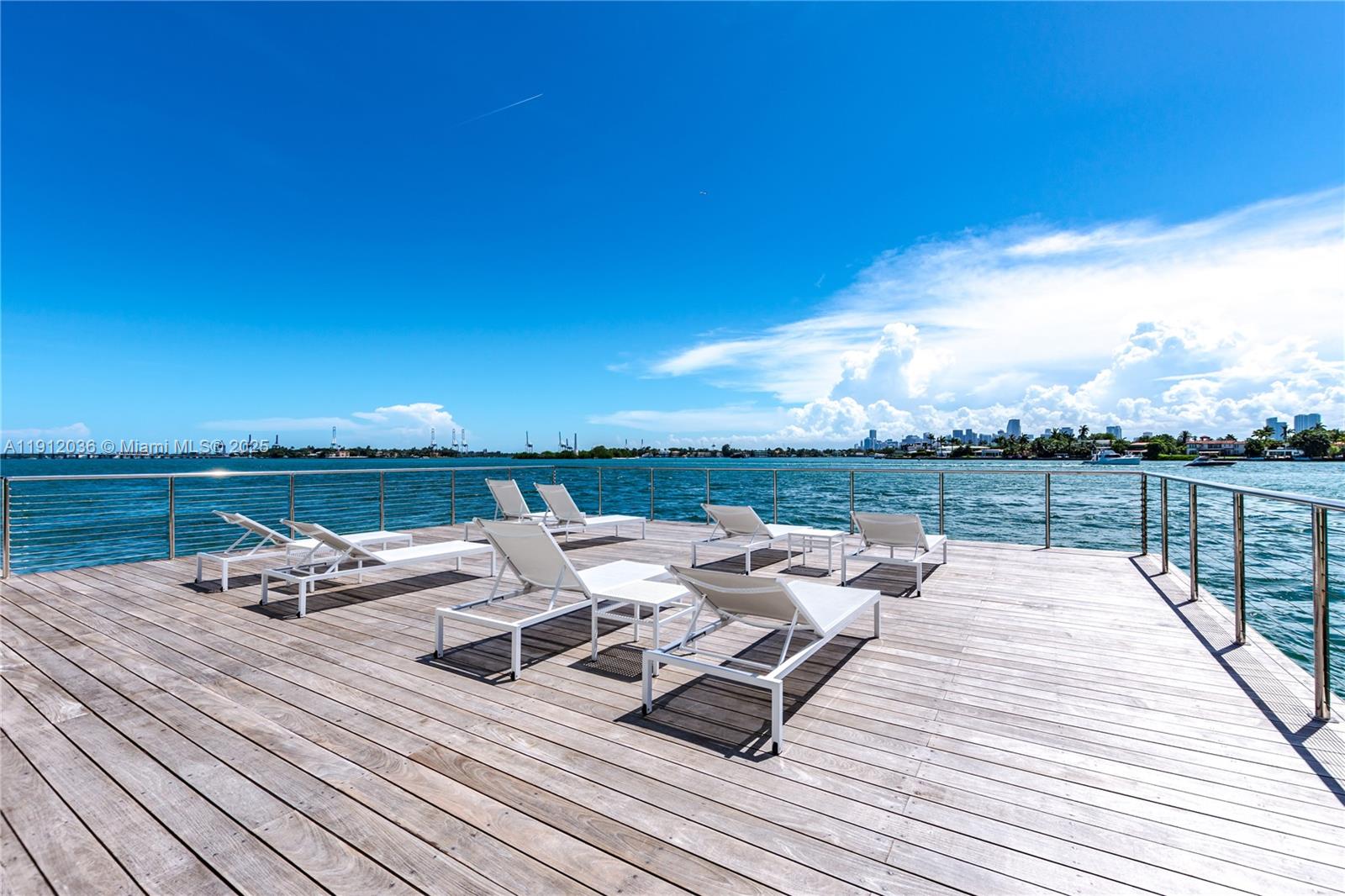 3 Island Ave #PHK Miami Beach, FL 33139