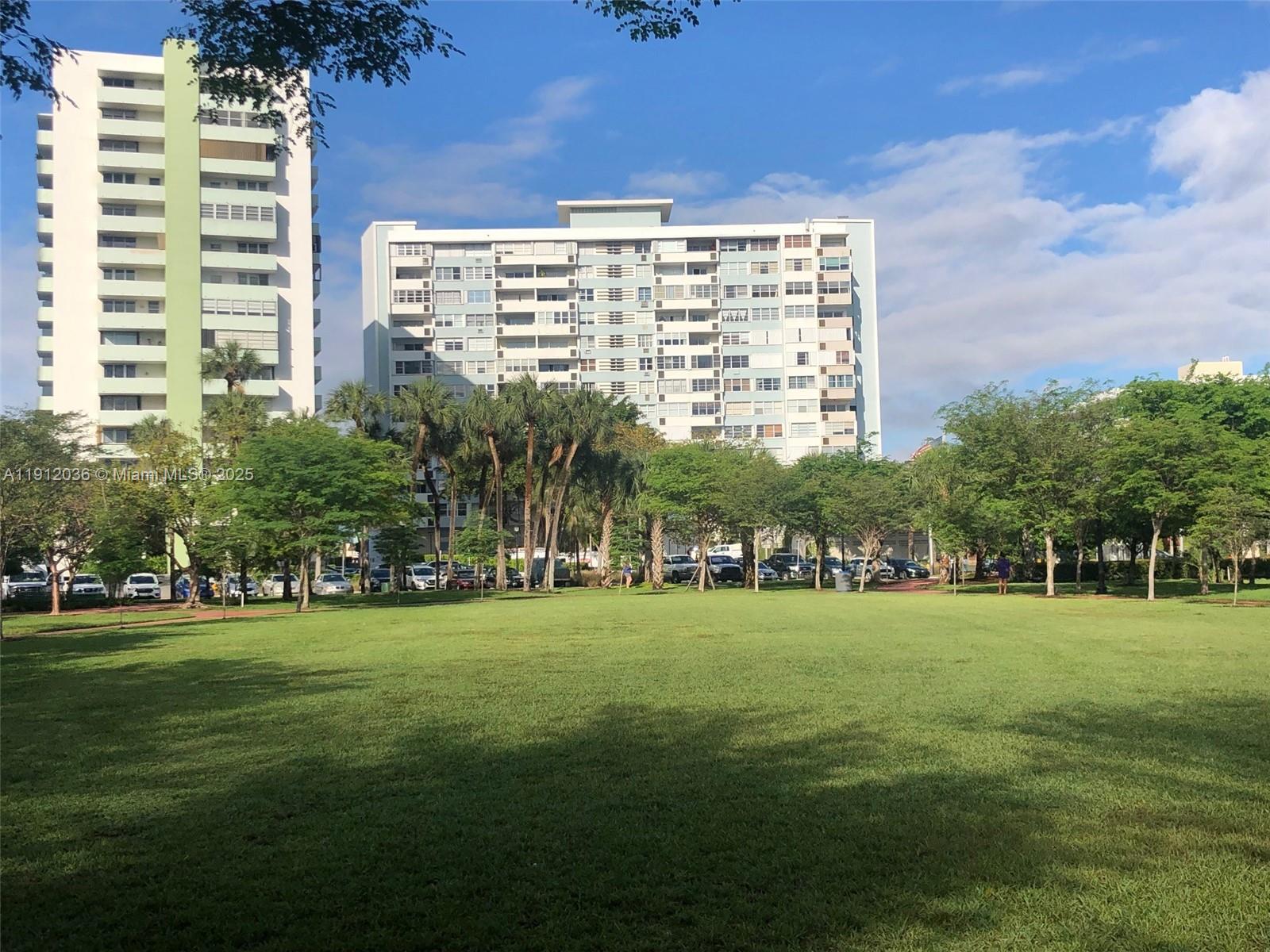 3 Island Ave #PHK Miami Beach, FL 33139