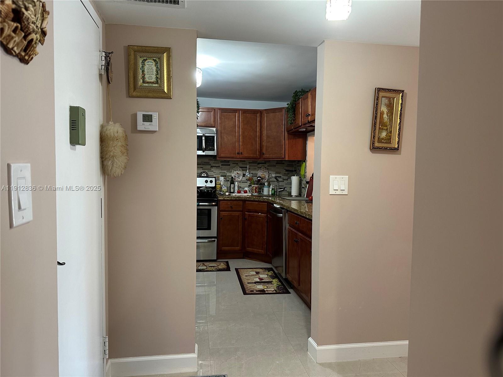 image Prince Geoerge Condo14