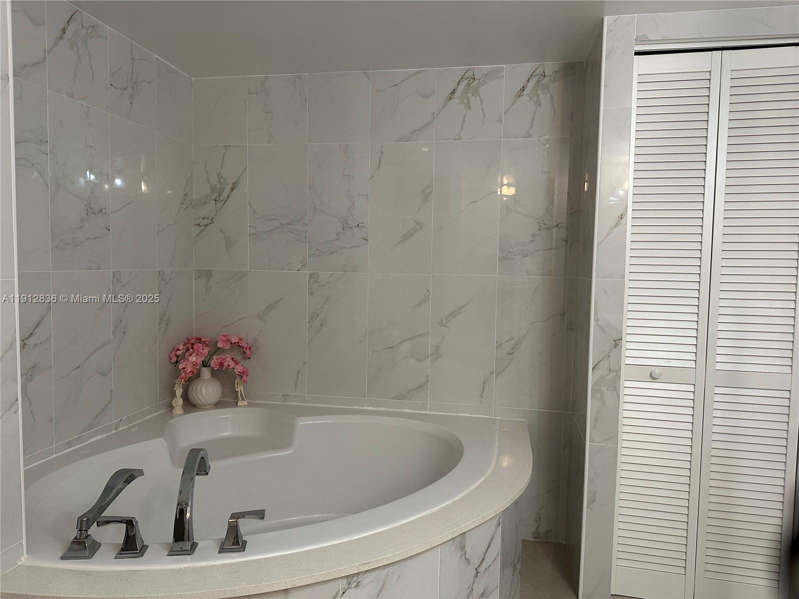 image Prince Geoerge Condo18