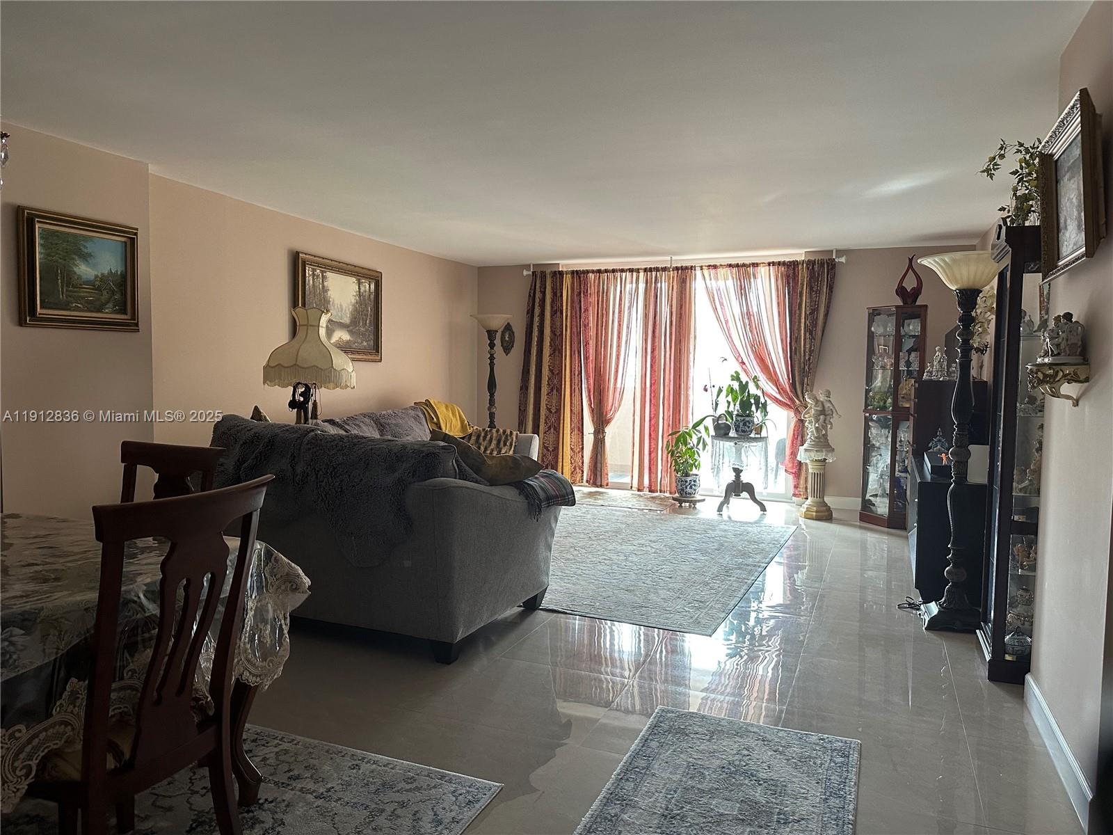 image Prince Geoerge Condo22