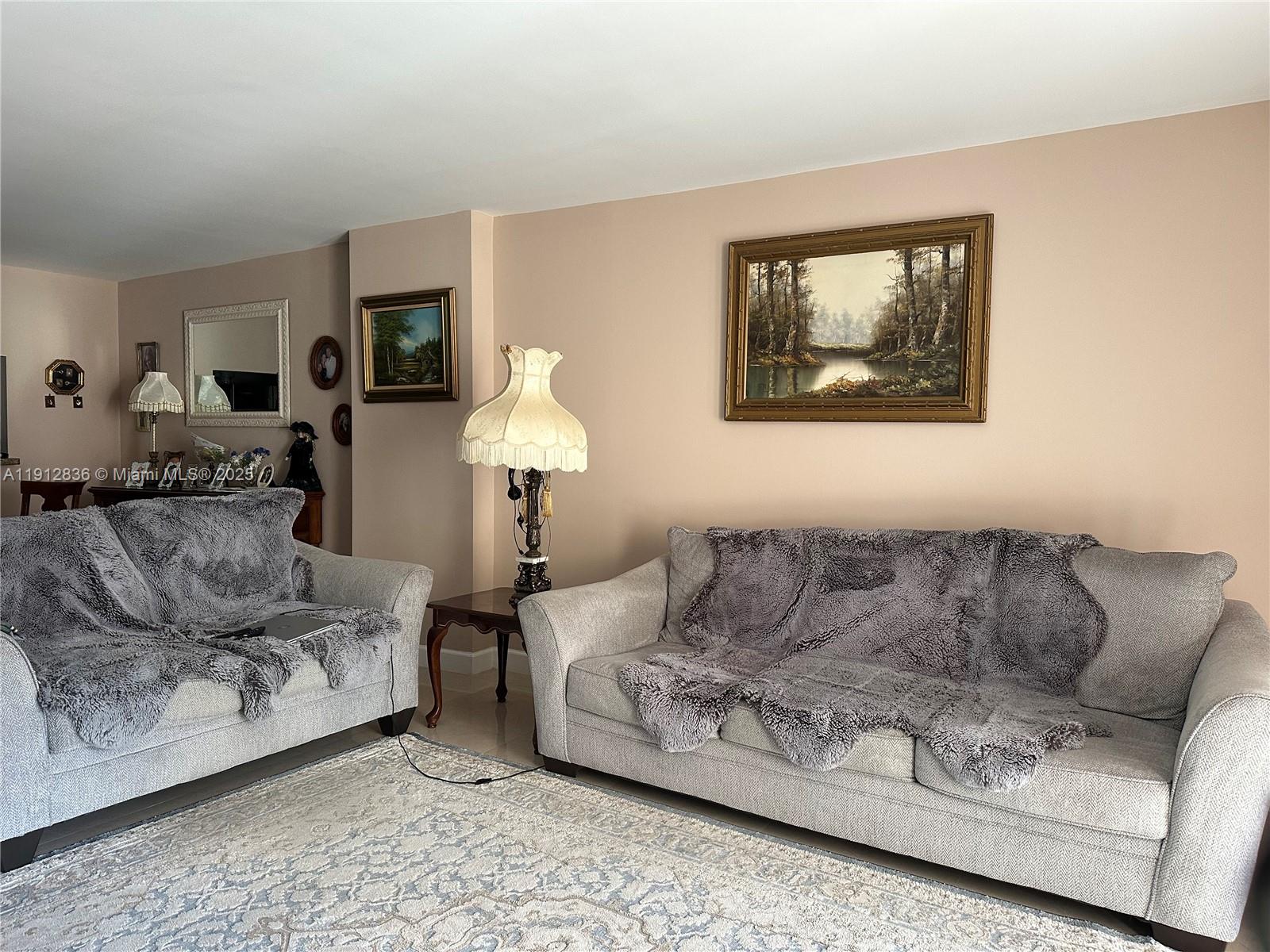 image Prince Geoerge Condo25