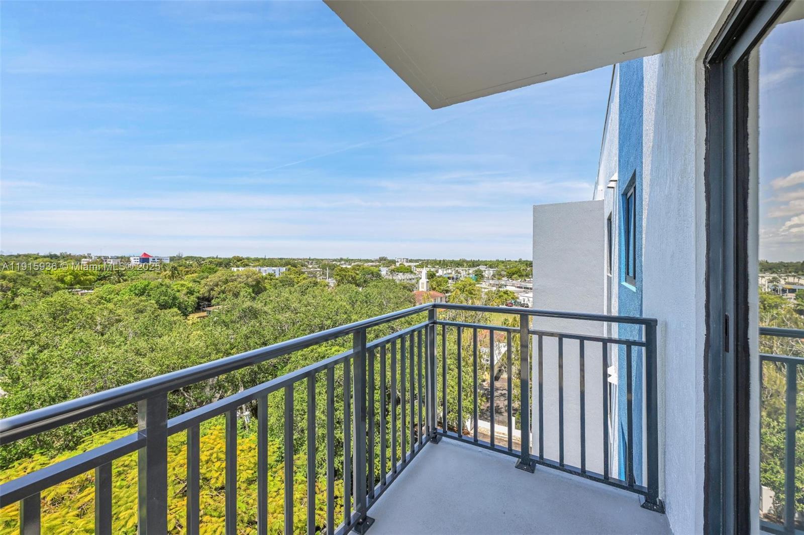 840 NE 130th St #610