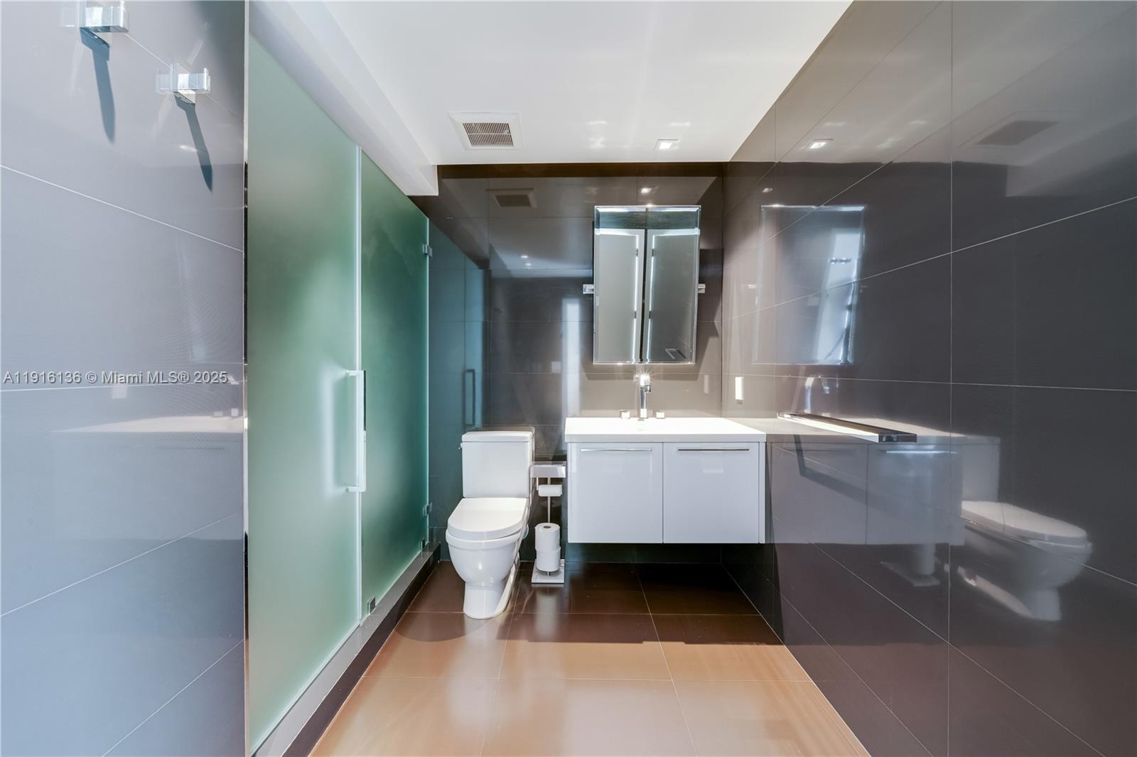 475 Woodcrest Rd Key Biscayne, FL 33149