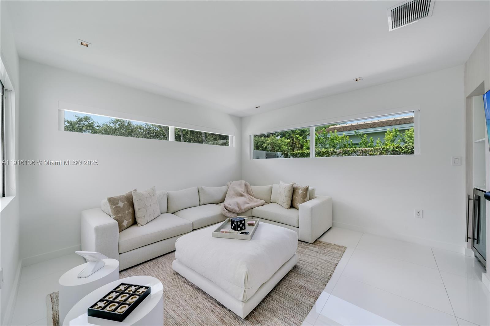 475 Woodcrest Rd Key Biscayne, FL 33149