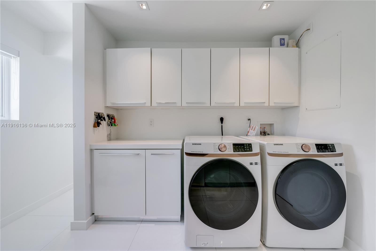 475 Woodcrest Rd Key Biscayne, FL 33149