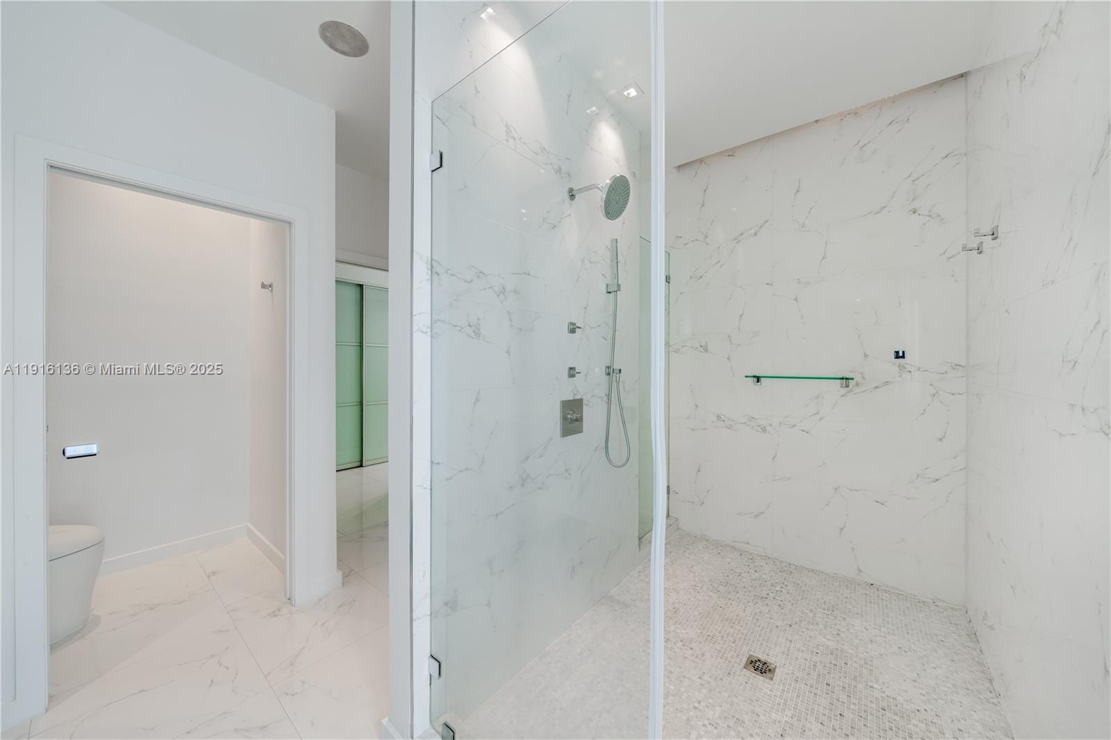 475 Woodcrest Rd Key Biscayne, FL 33149