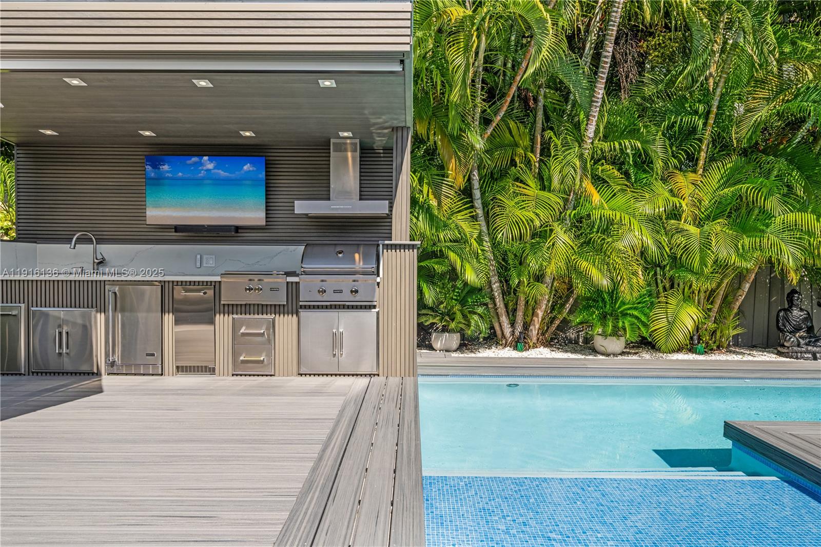 475 Woodcrest Rd Key Biscayne, FL 33149