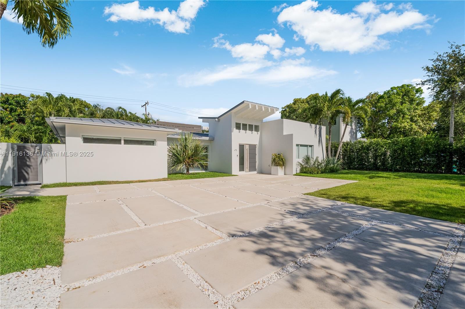 475 Woodcrest Rd Key Biscayne, FL 33149