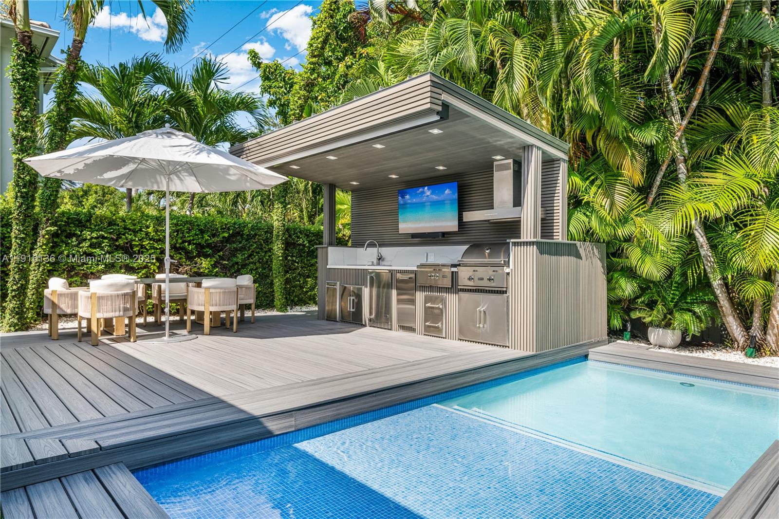 475 Woodcrest Rd Key Biscayne, FL 33149