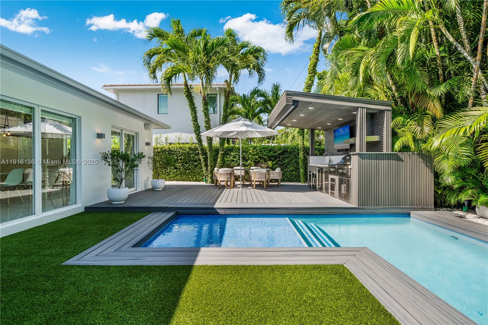 475 Woodcrest Rd Key Biscayne, FL 33149