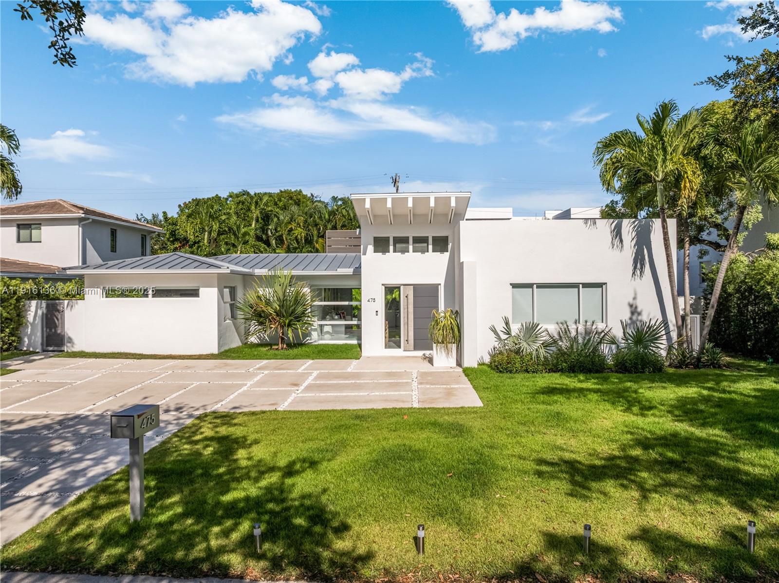 475 Woodcrest Rd Key Biscayne, FL 33149