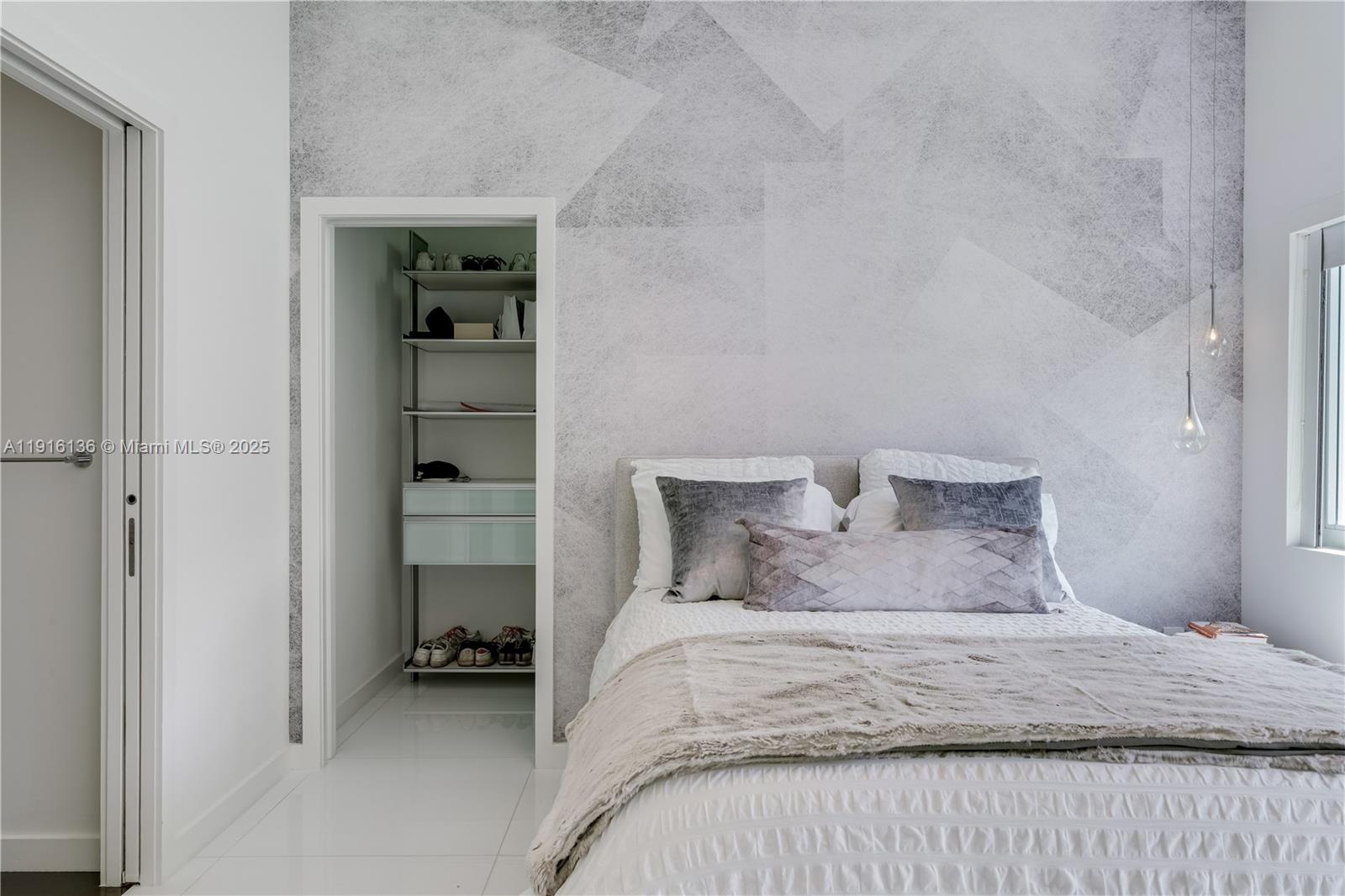 475 Woodcrest Rd Key Biscayne, FL 33149