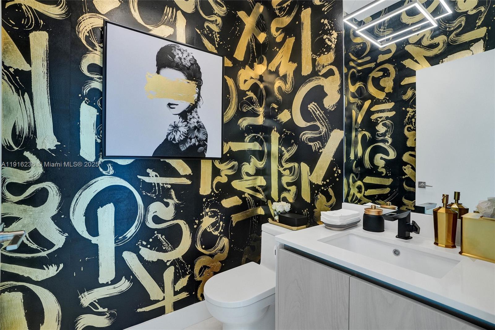 3131 NE 7th Ave #UPH5301 Miami, FL 33137