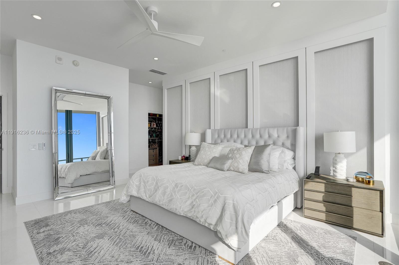 3131 NE 7th Ave #UPH5301 Miami, FL 33137