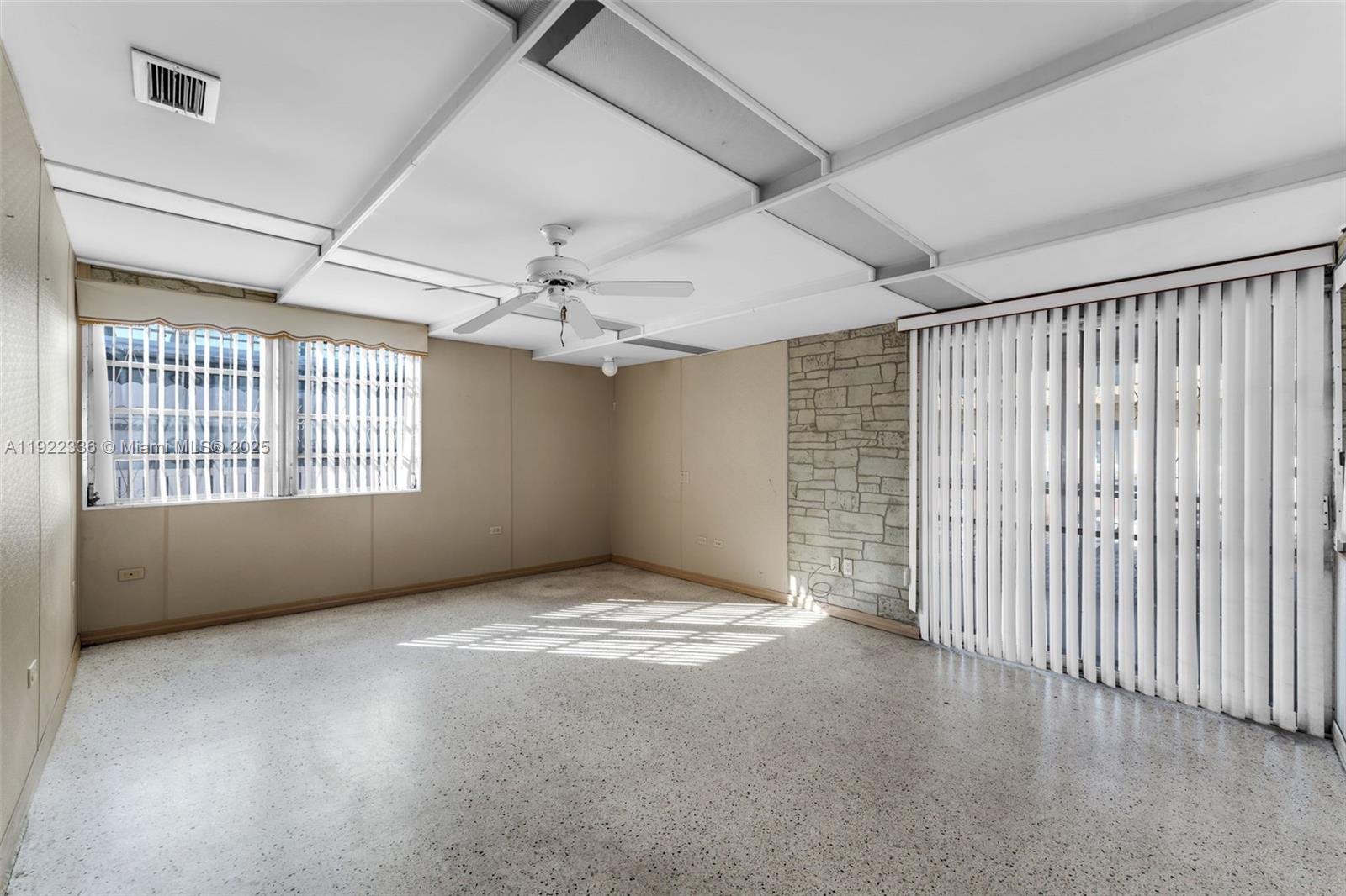 6841 SW 1st St Miami, FL 33144