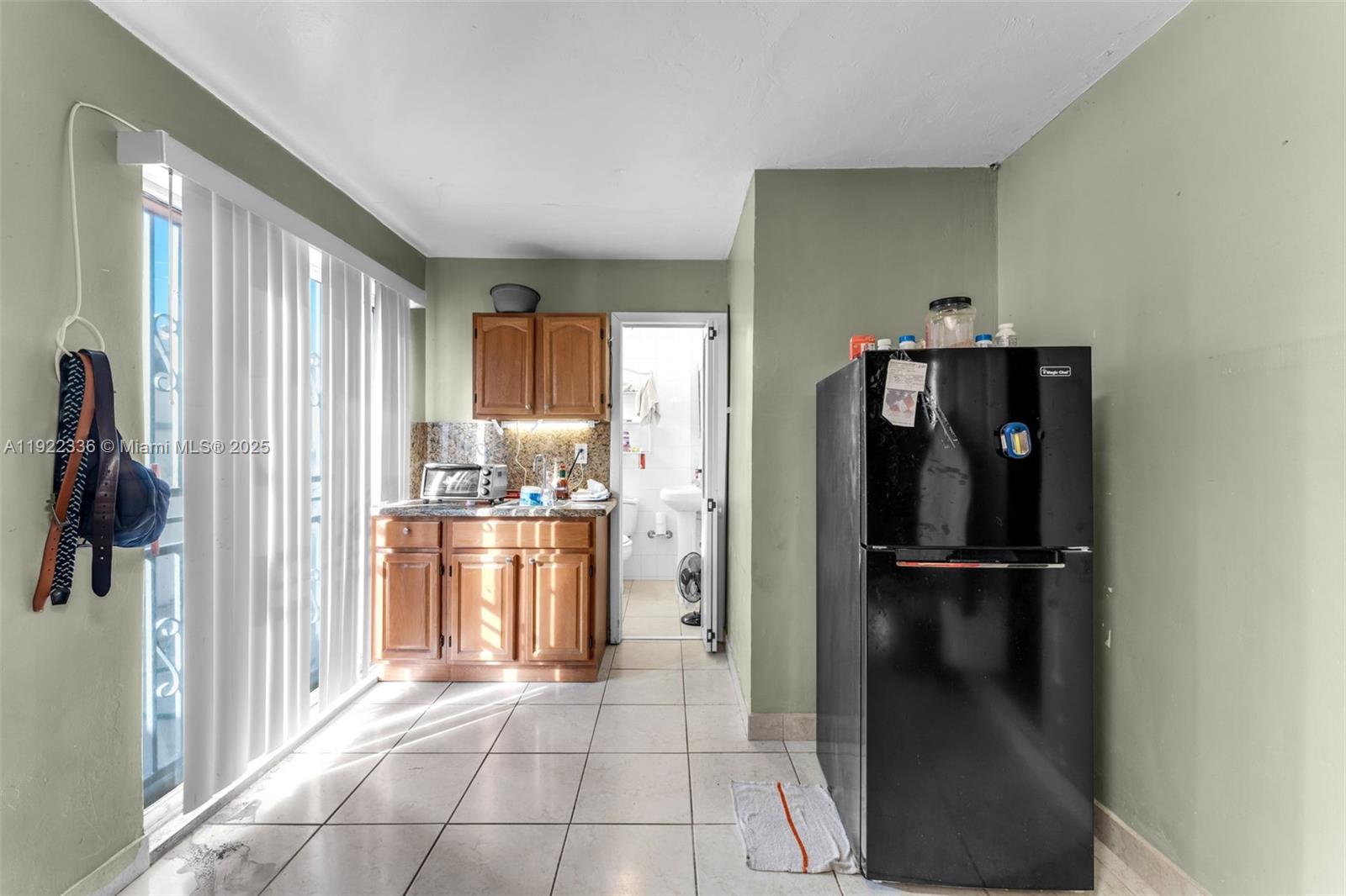 6841 SW 1st St Miami, FL 33144