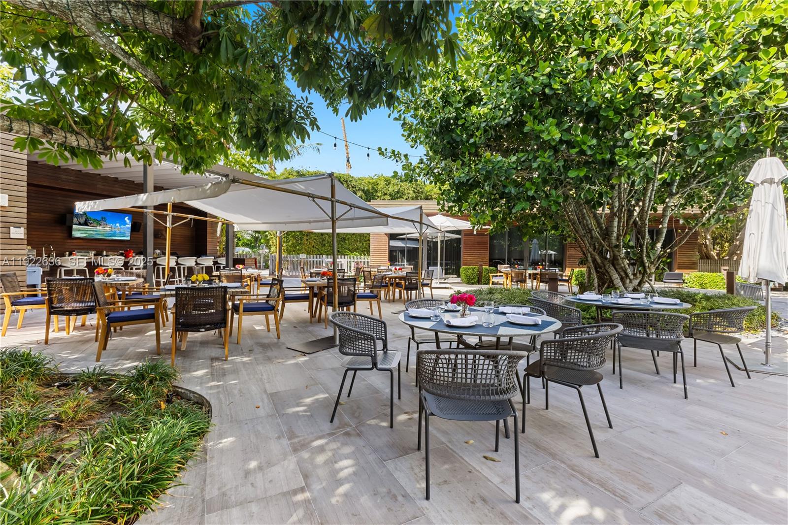 6800 Fisher Is Dr #6842 Miami Beach, FL 33109