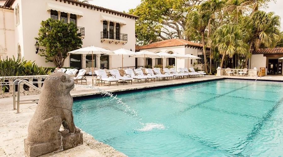 6800 Fisher Is Dr #6842 Miami Beach, FL 33109