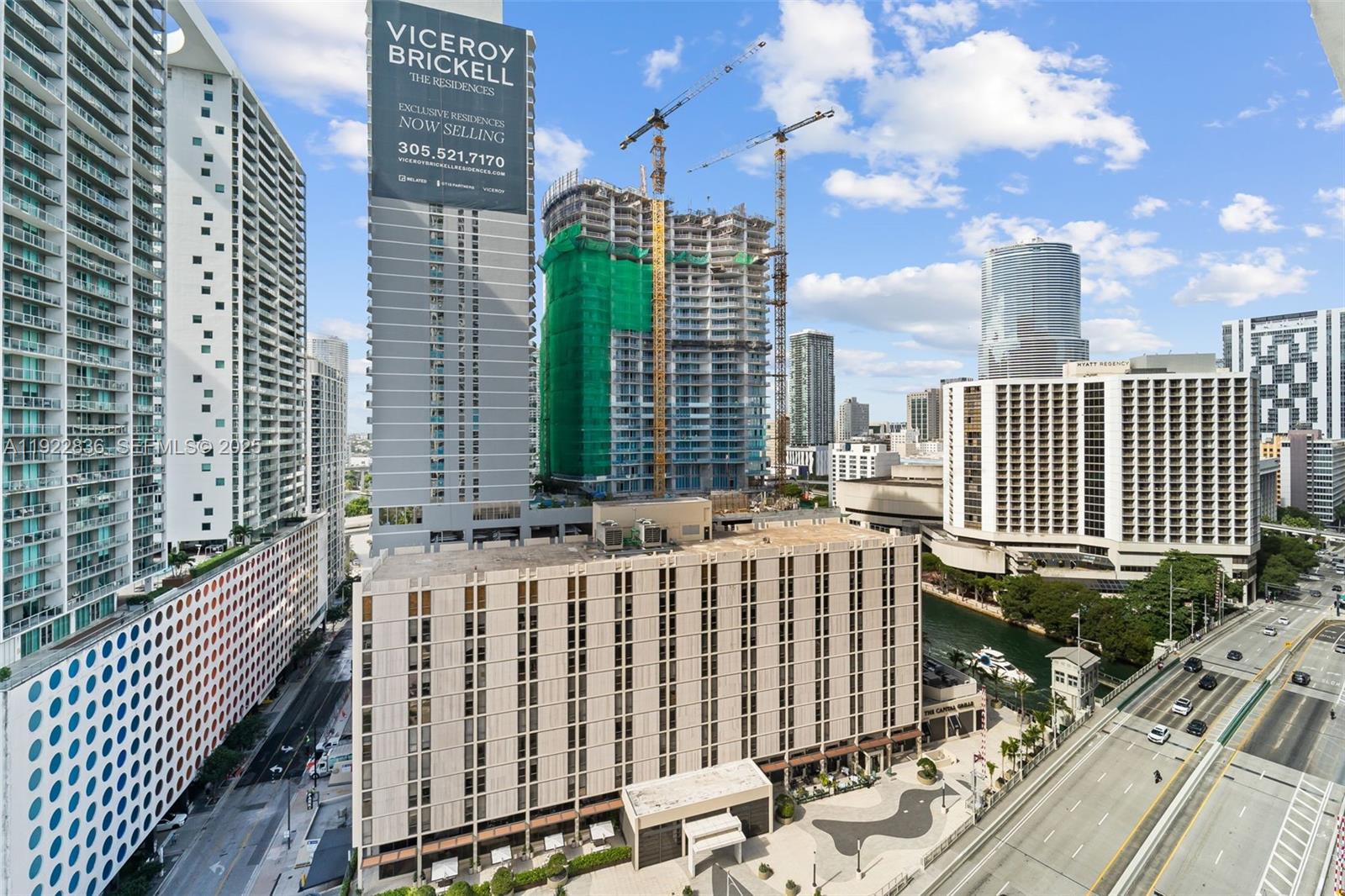 485 Brickell Ave #1907 Miami, FL 33131