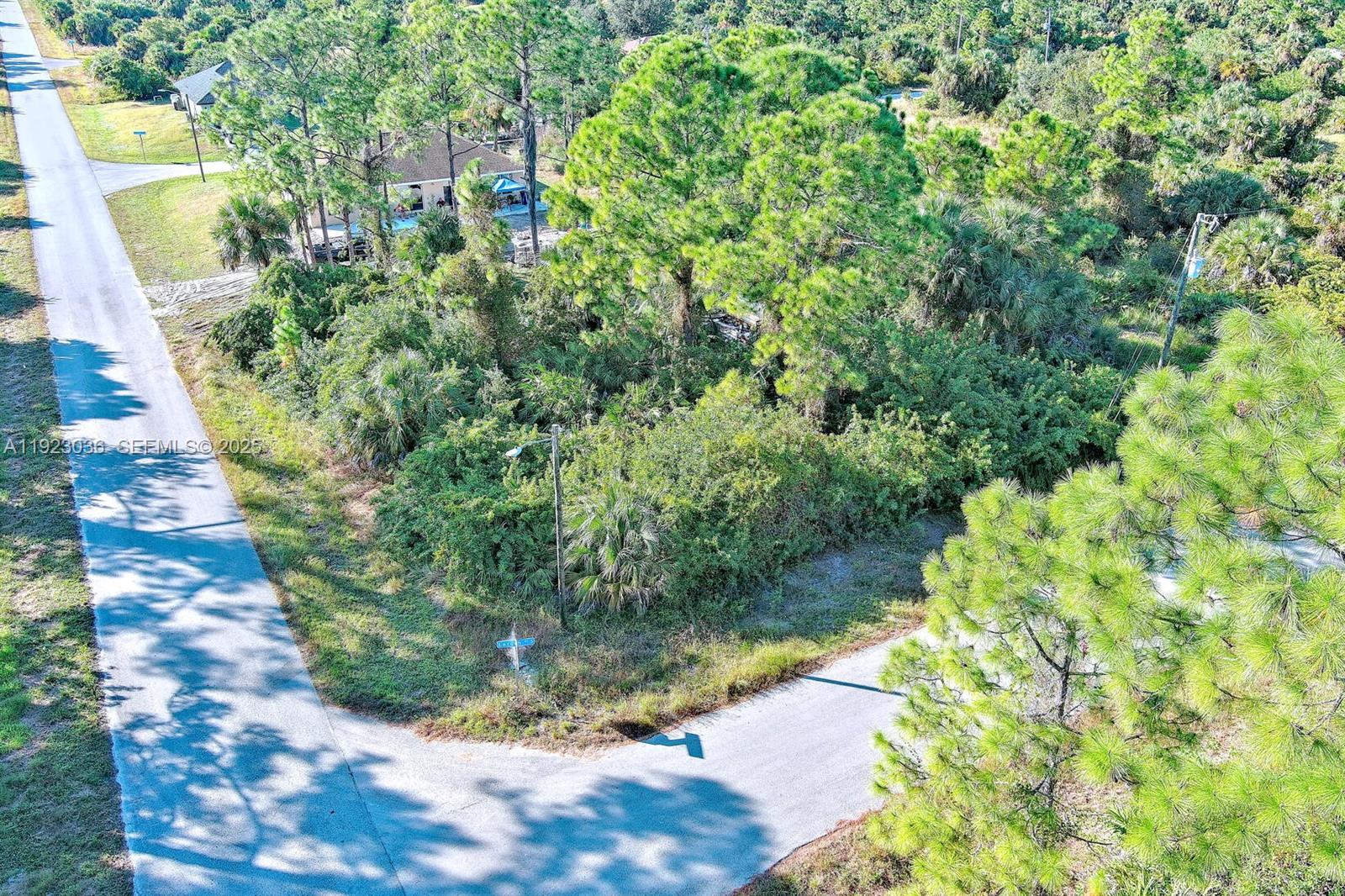 324 Leruth Ave Lehigh Acres, FL 33974